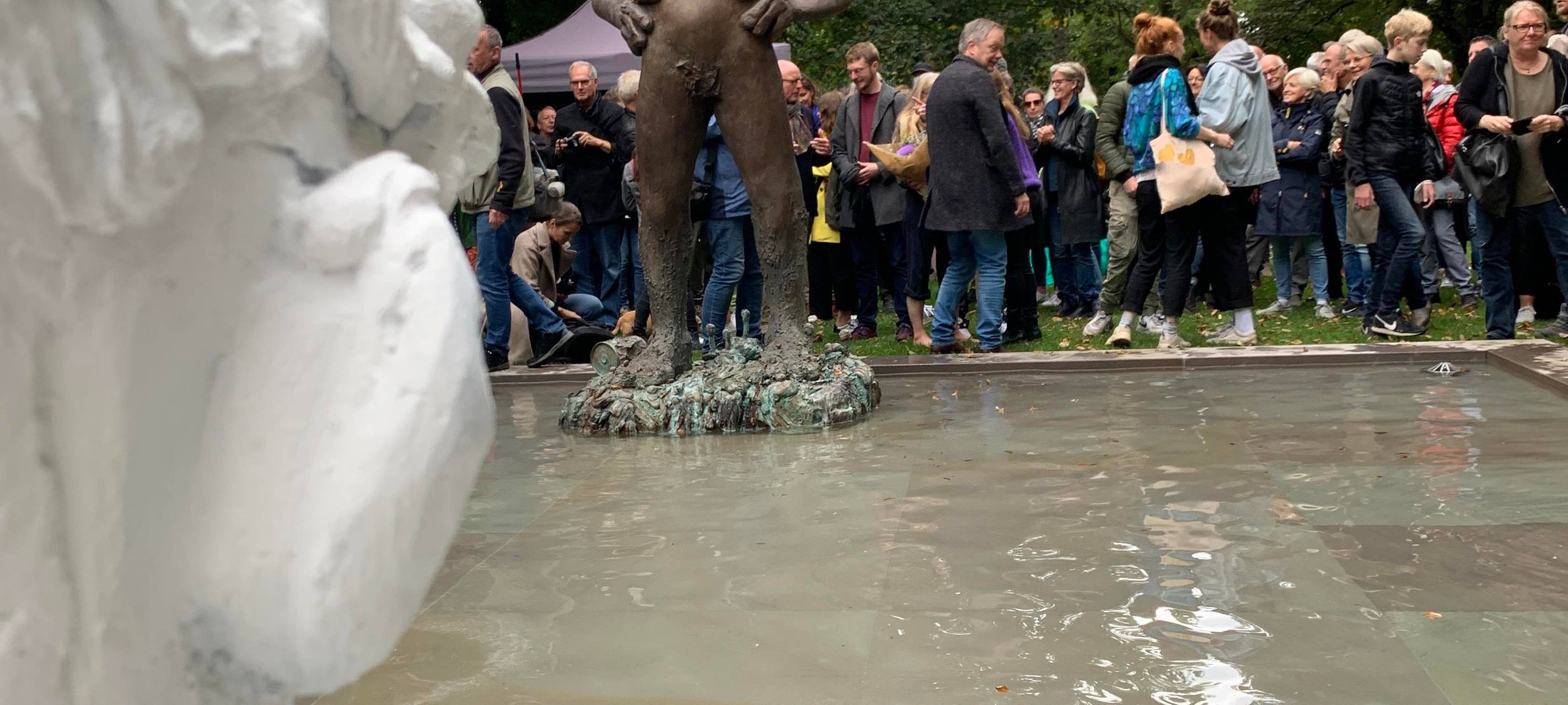 1.000 Menschen bei Brunnen-Eröffnung