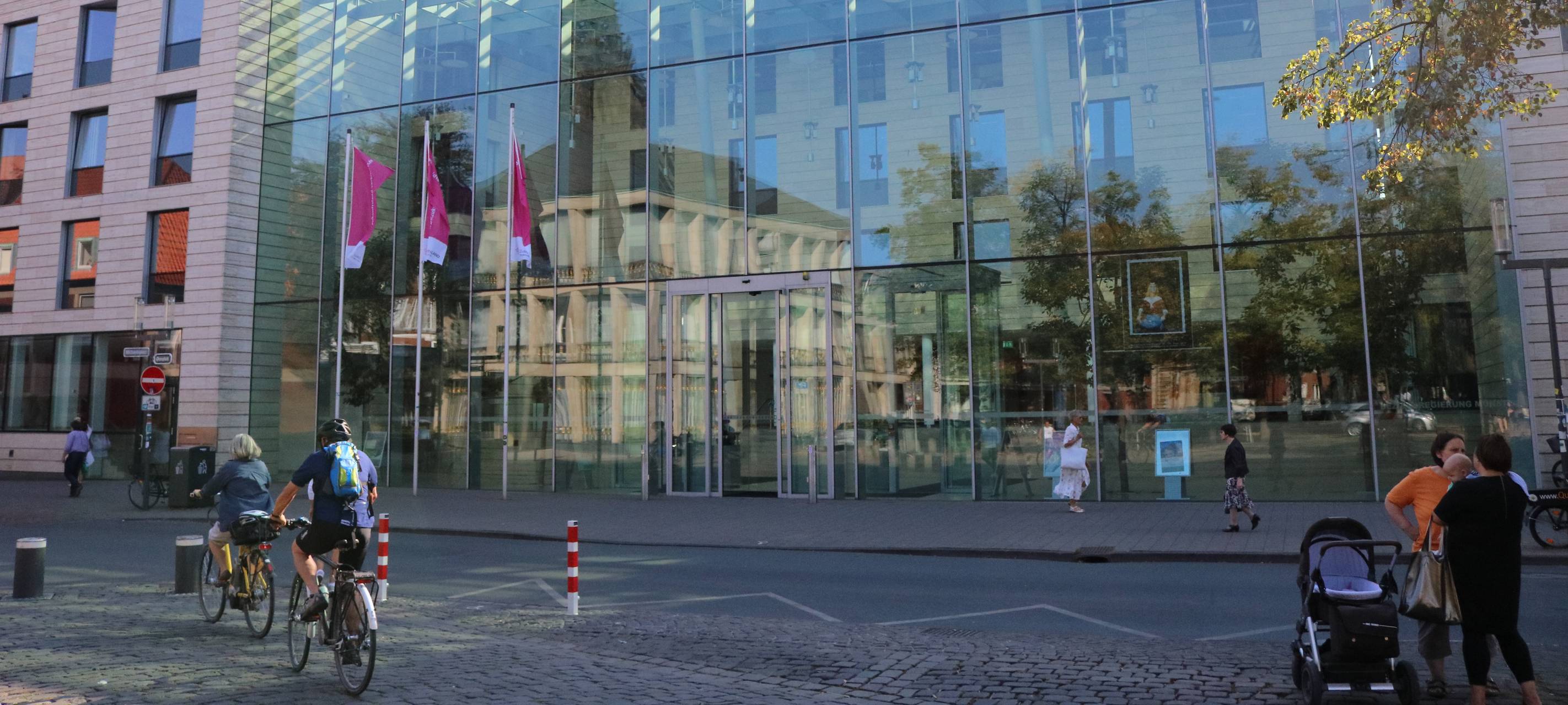Bezirksregierung Münster sucht Nachhilfe-Lehrer