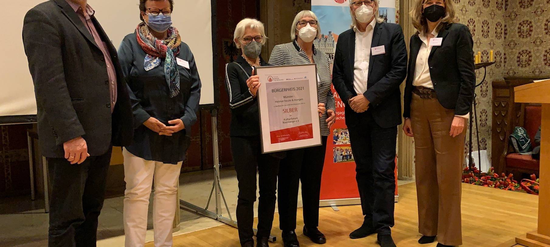"Ein Rucksack voll Hoffnung" siegt beim Bürgerpreis