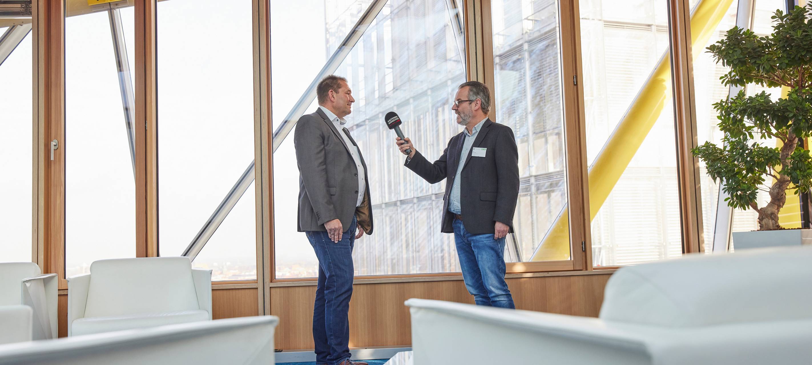 LVM-Spende für Aktion Lichtblicke
