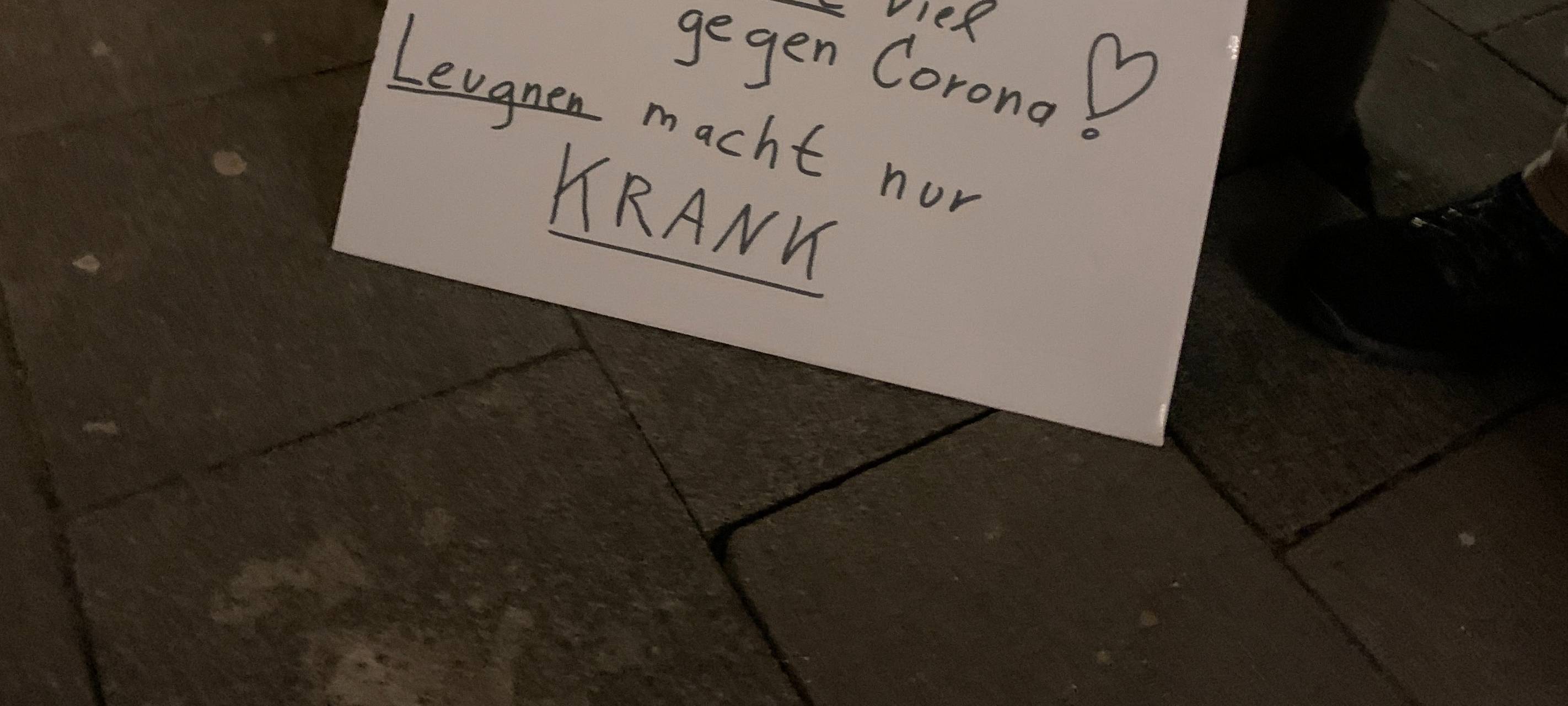 Demo von Impfskeptikern