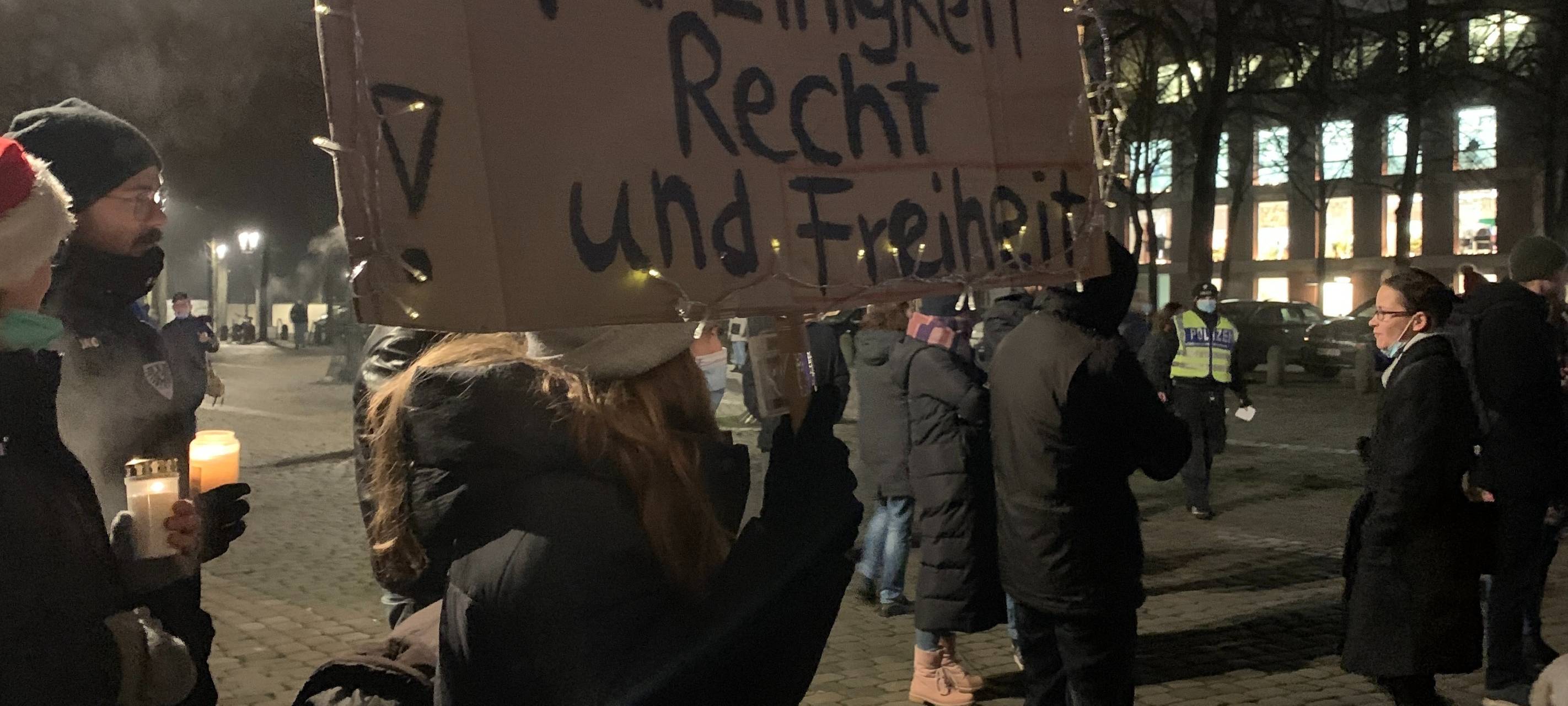 Demo von Impfskeptikern