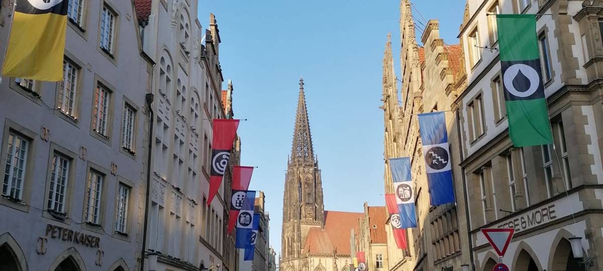 Kunstinstallation an Kaufmannshäusern