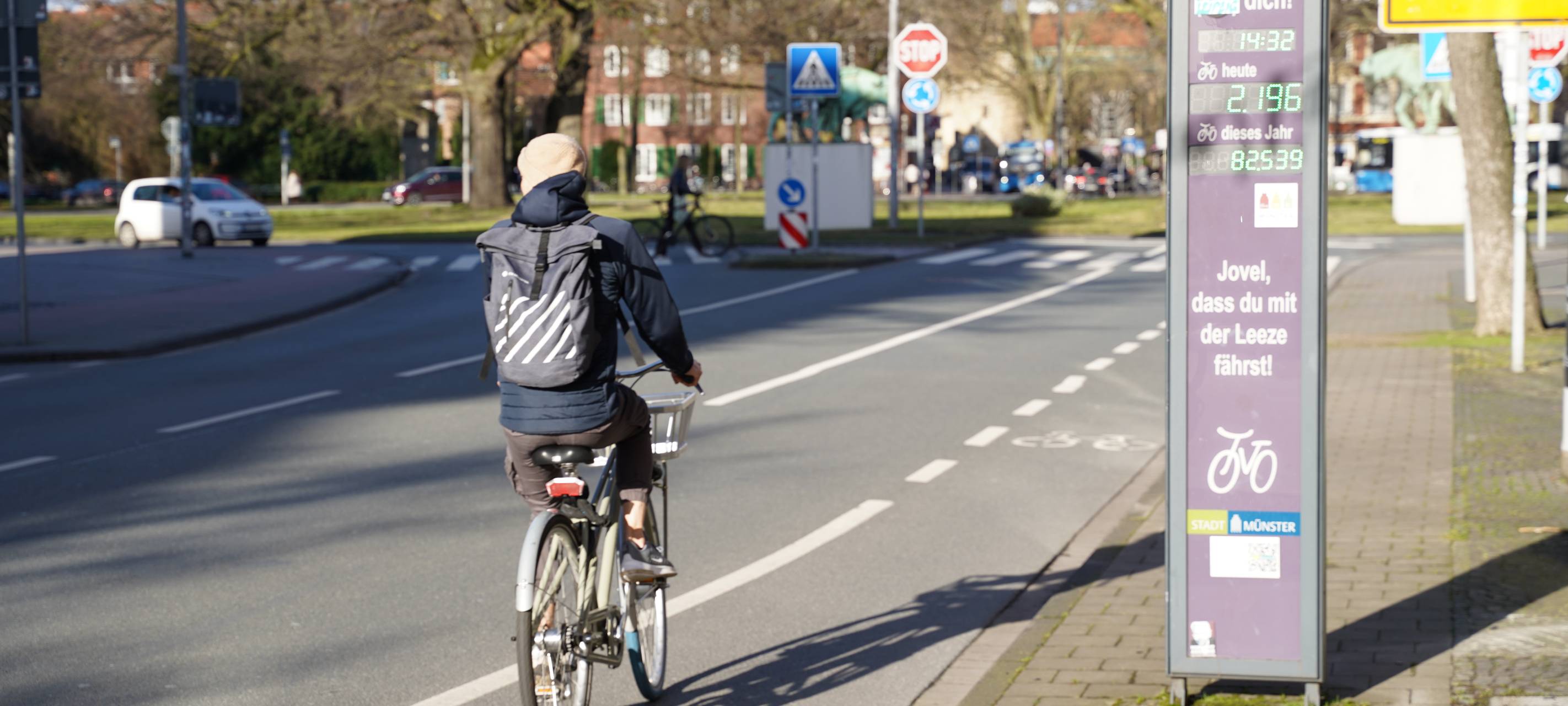 Promenade: Bis zu 20.000 Radfahrer täglich