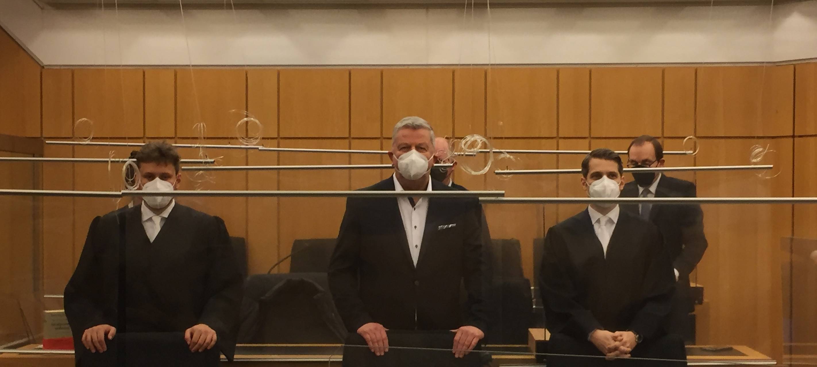 Kahl gesteht Spesenbetrug