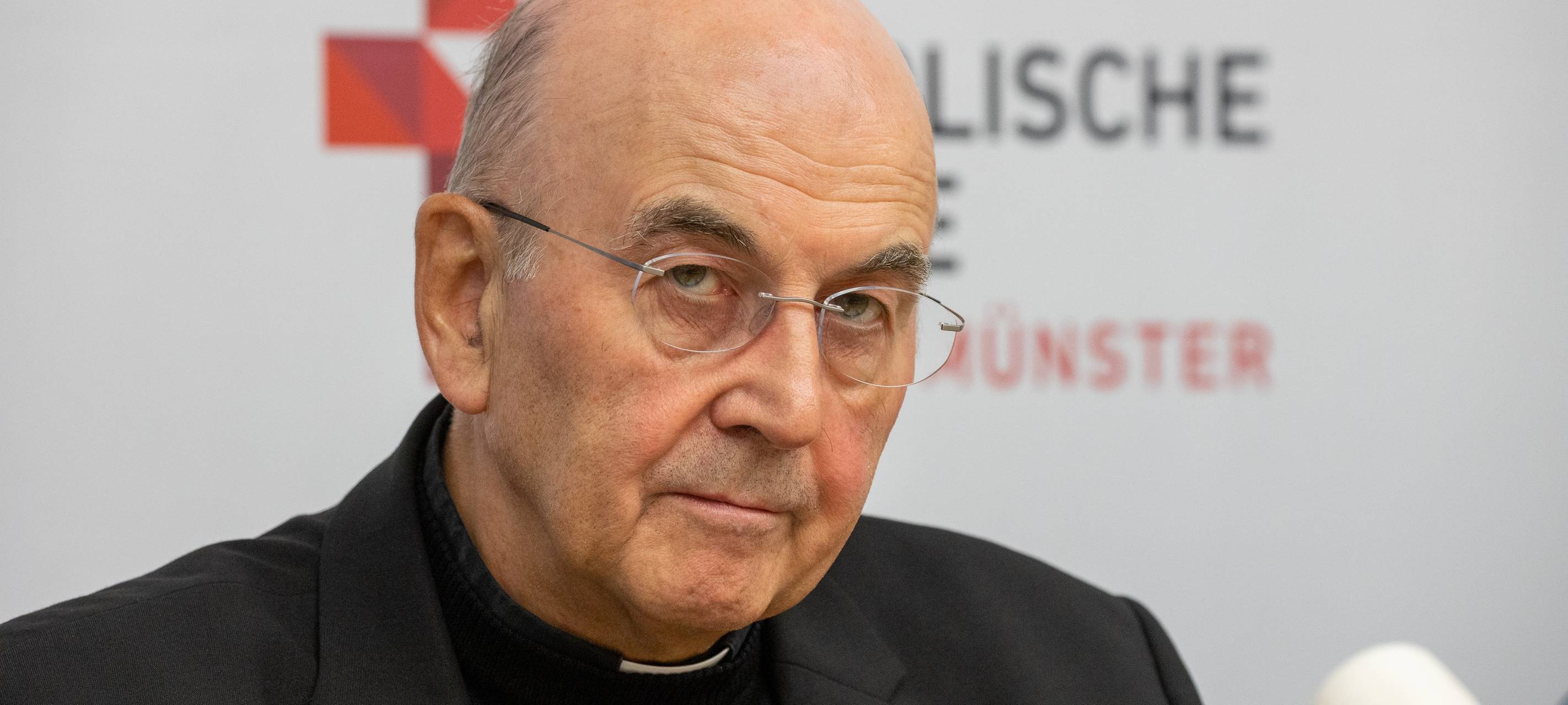 Verwaltungsdirektor abberufen