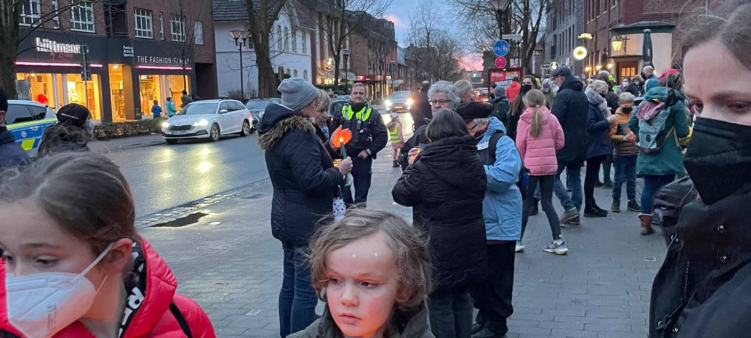 Hunderte Hiltruper zeigen Solidarität