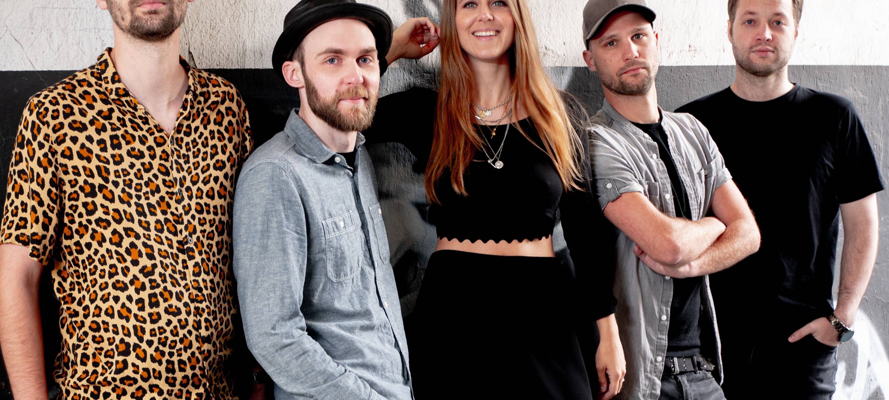 "So klingt zu Hause": Blacklight Beauty