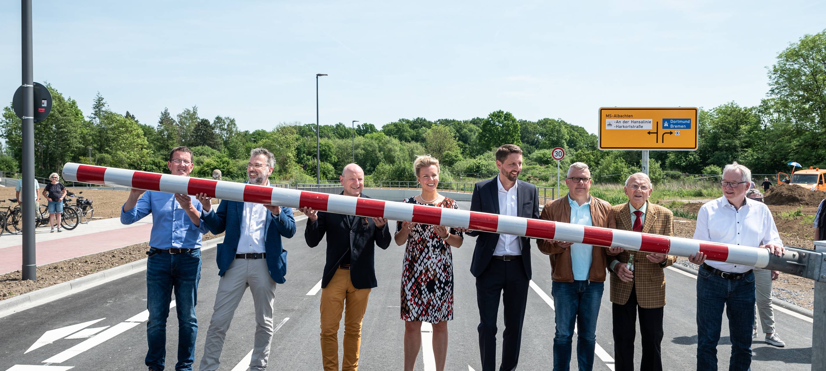 Unterführung statt Bahnschranken an der Heroldstraße