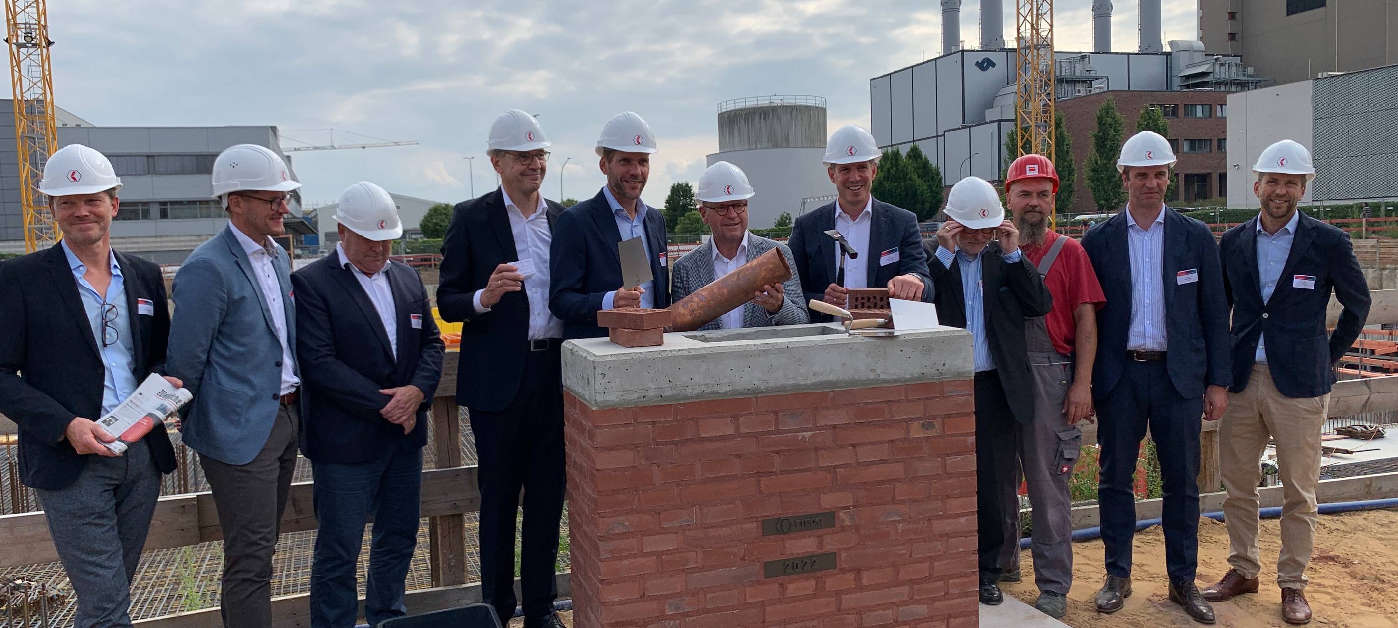 Grundstein gelegt: FIEGE-Neubau an der B-Side