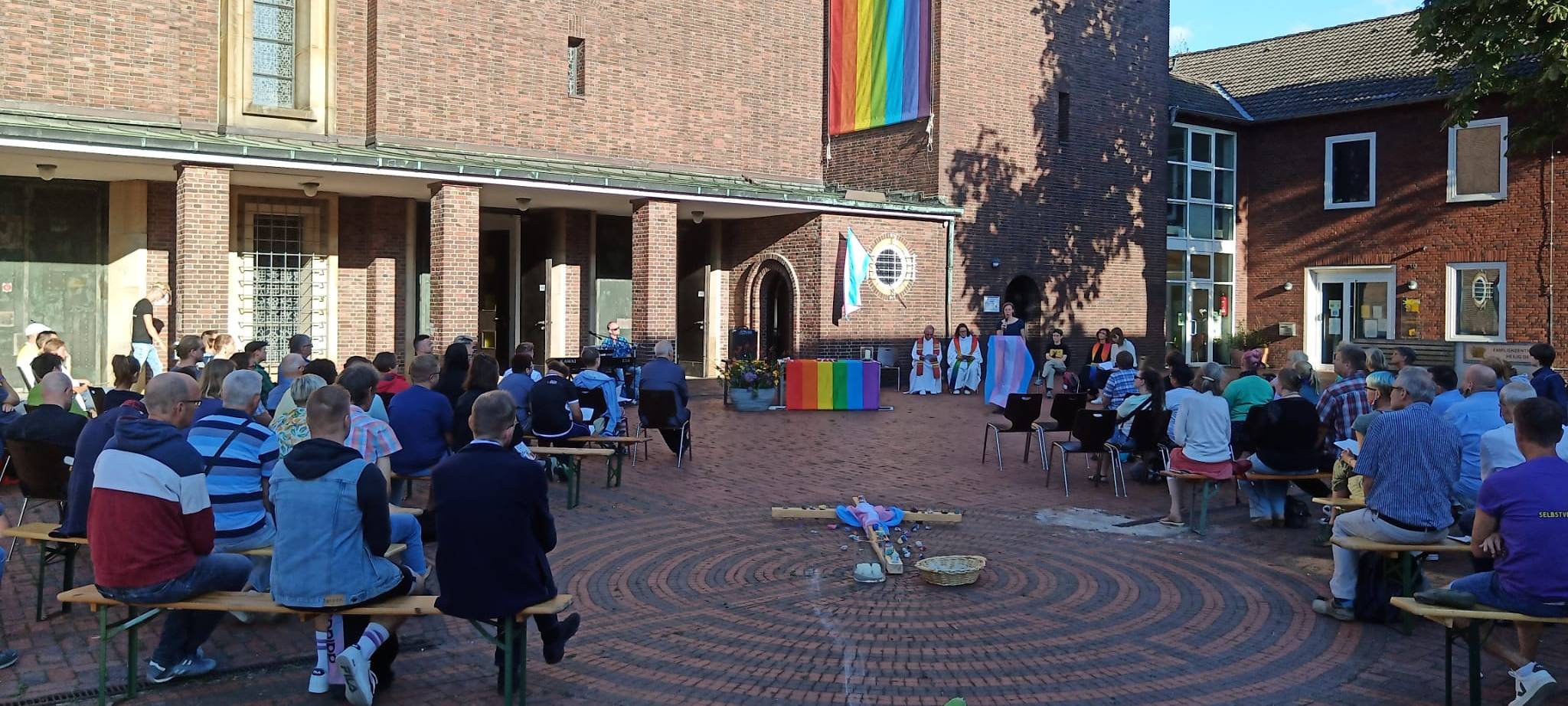 Gebete für CSD-Angriffsopfer