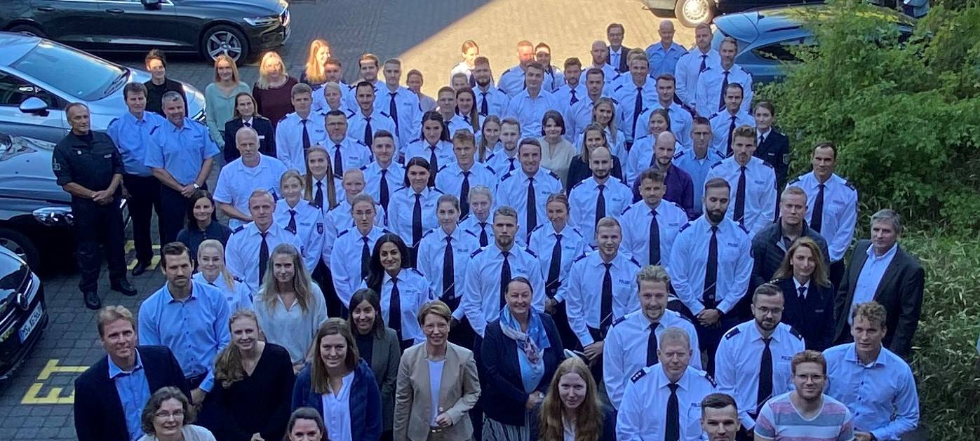 80 neue Polizist:innen