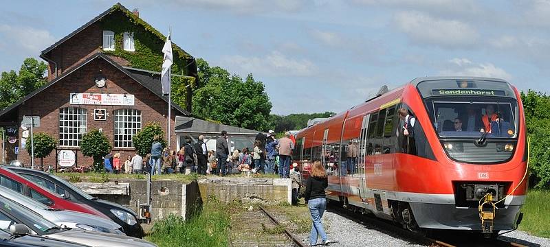 WLE-Sonderfahrt zum Hafenfest 2013