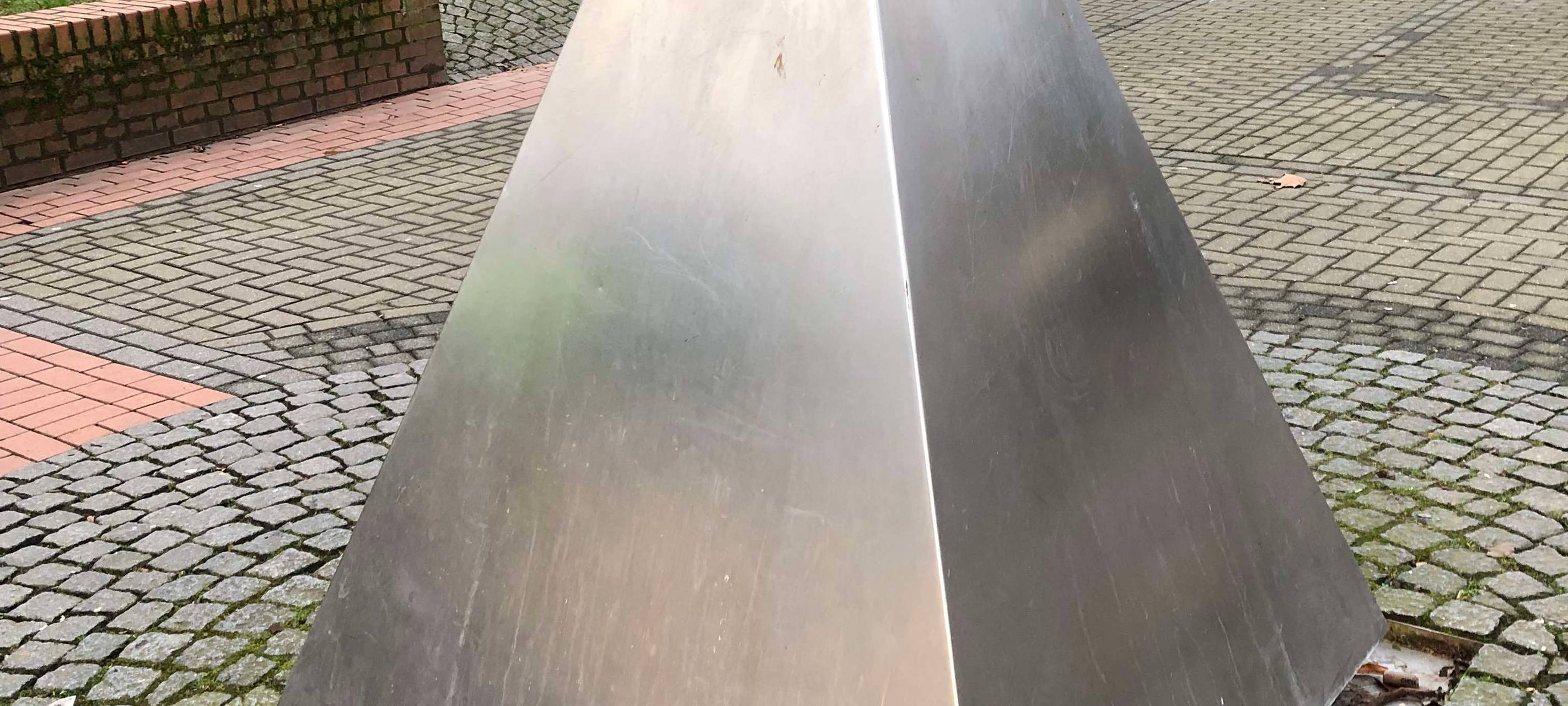 Brunnen beschädigt in Kinderhaus