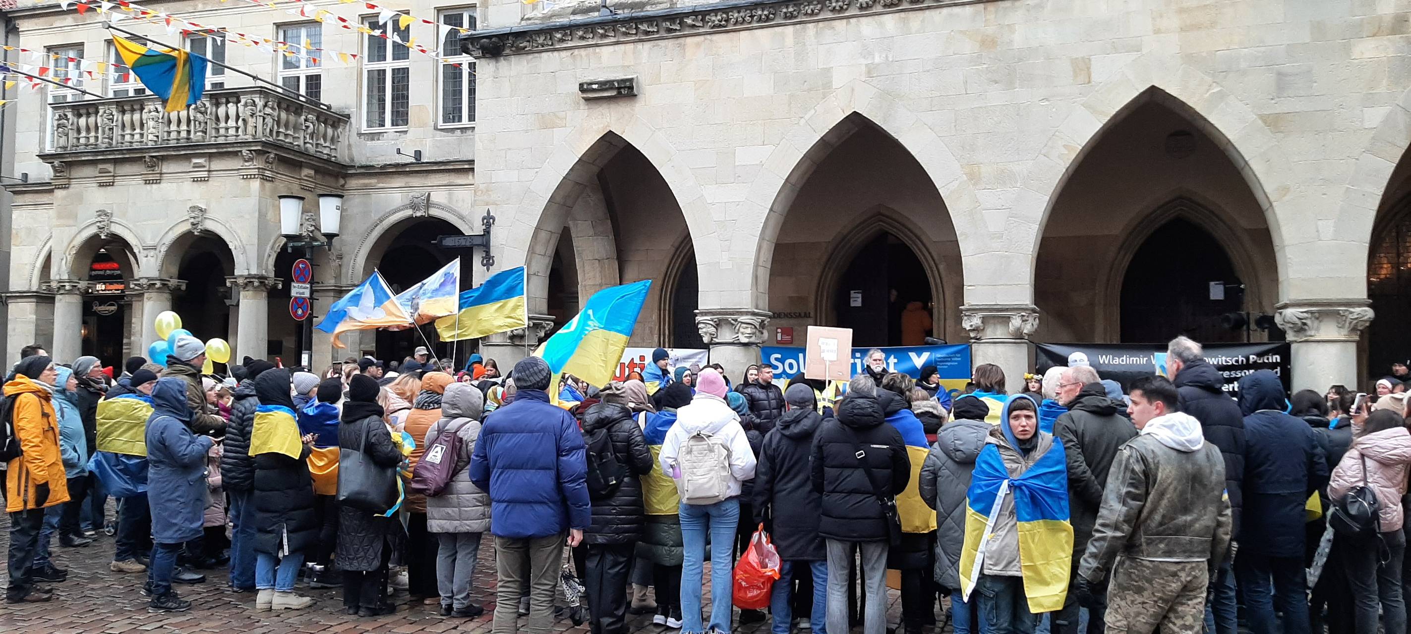 Menschenkette lückenhaft