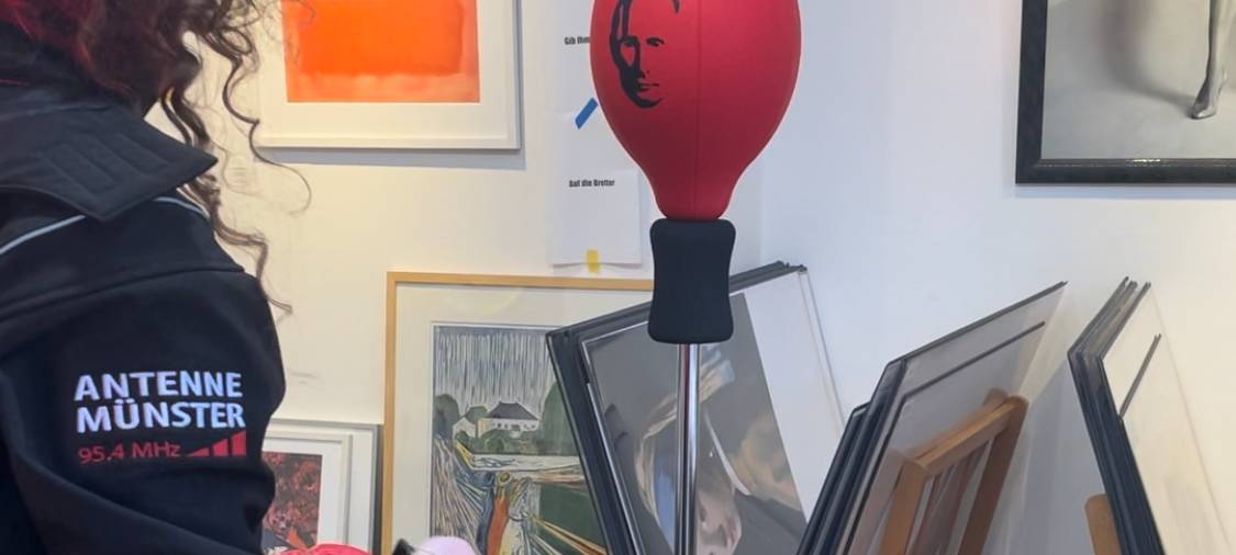 Menschenkette lückenhaft