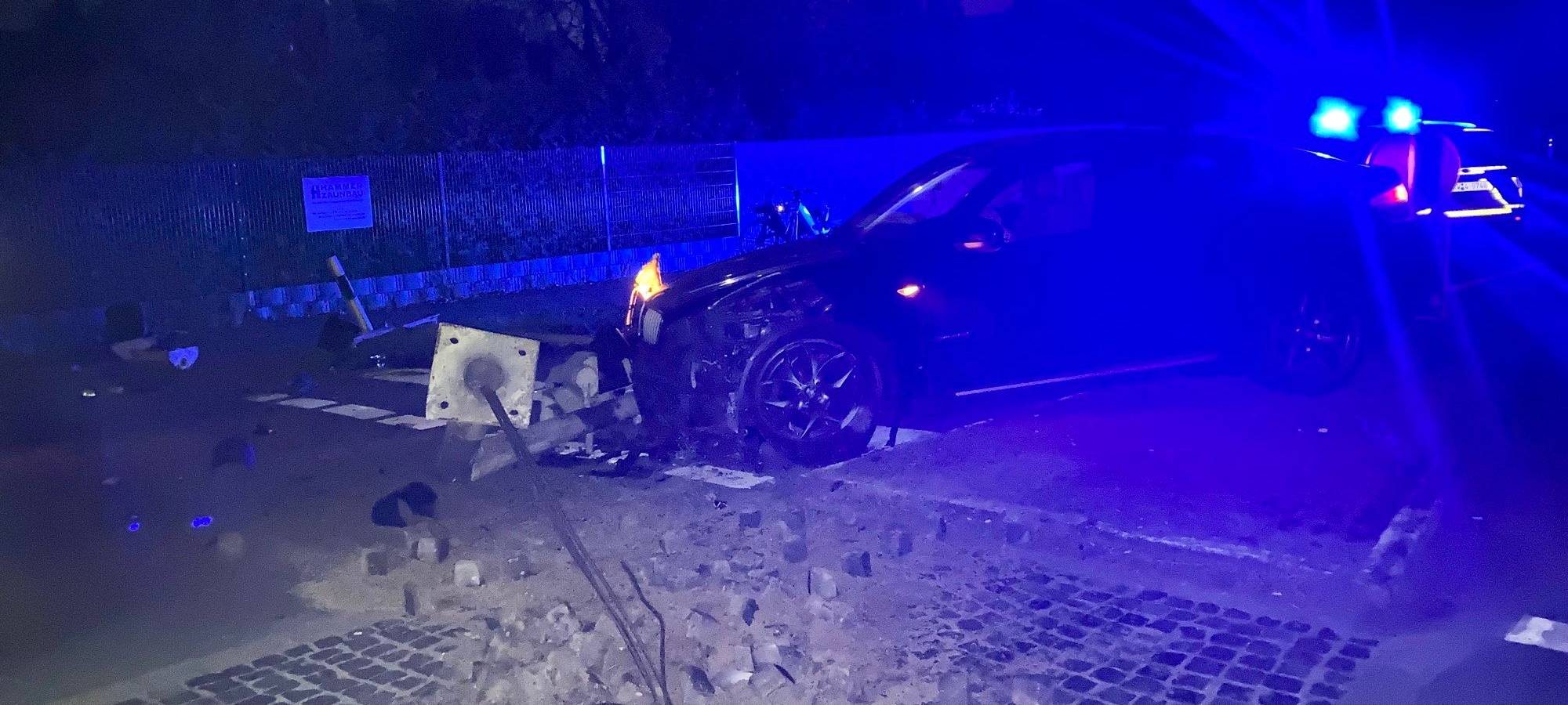 Totalschaden an Ampel