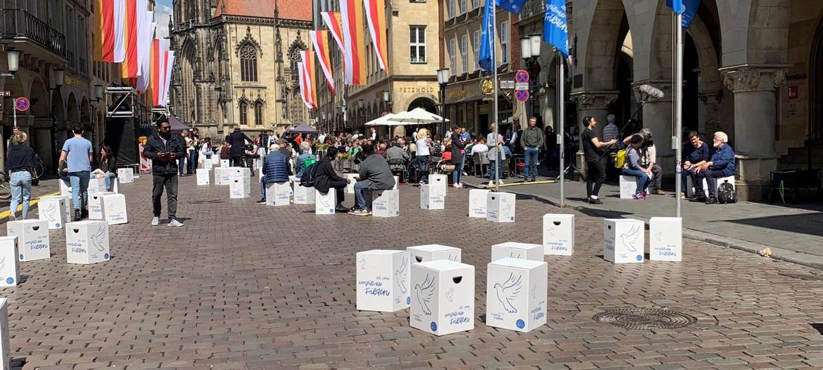 Tausende Schüler demonstrieren für Frieden