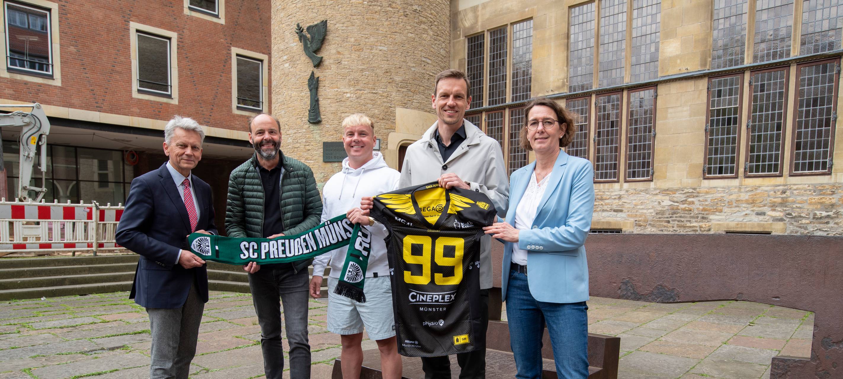 Blackhawks spielen im Preußenstadion