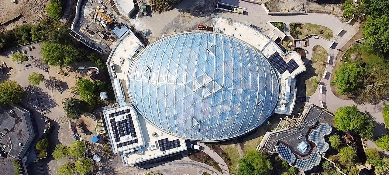 Meranti-Halle begrüßt Besucher