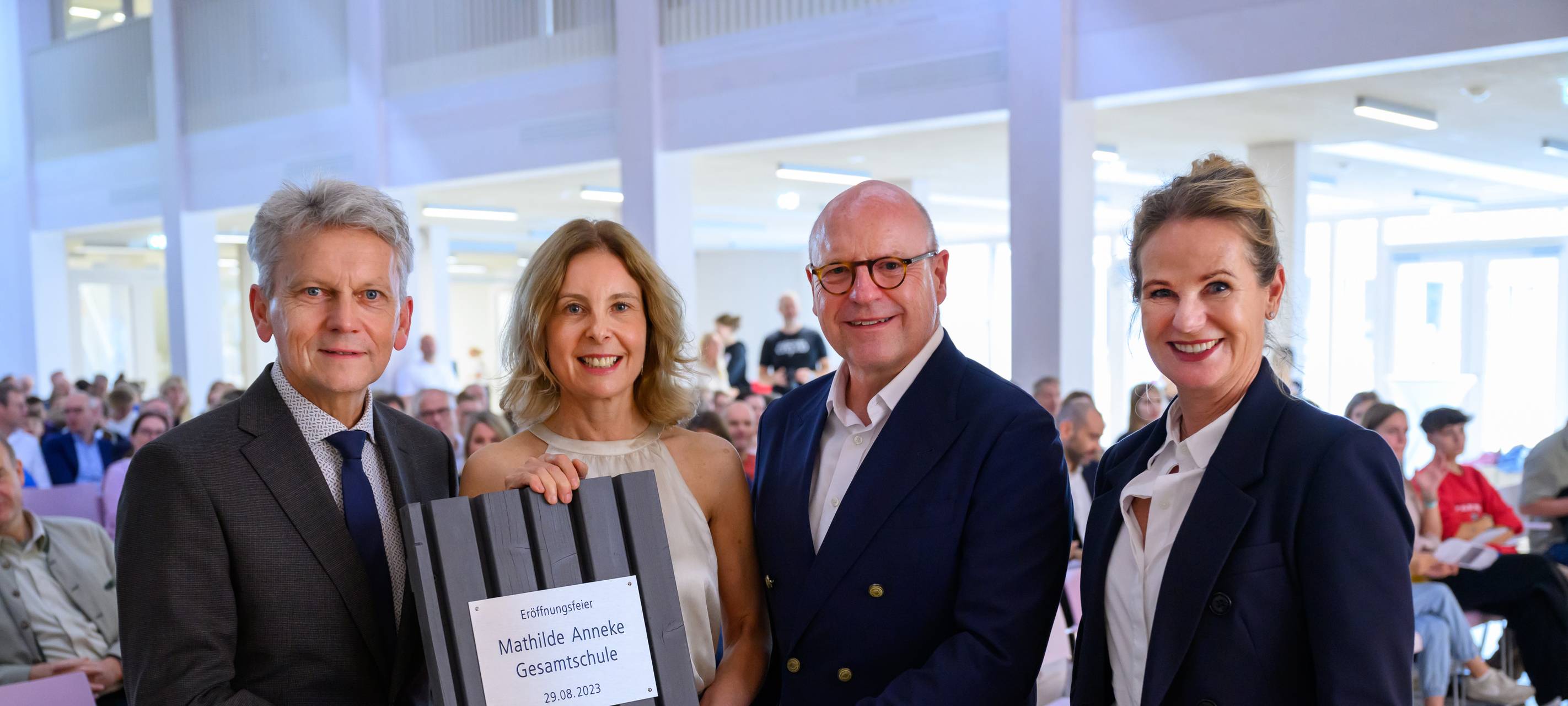 Gesamtschule offiziell eingeweiht