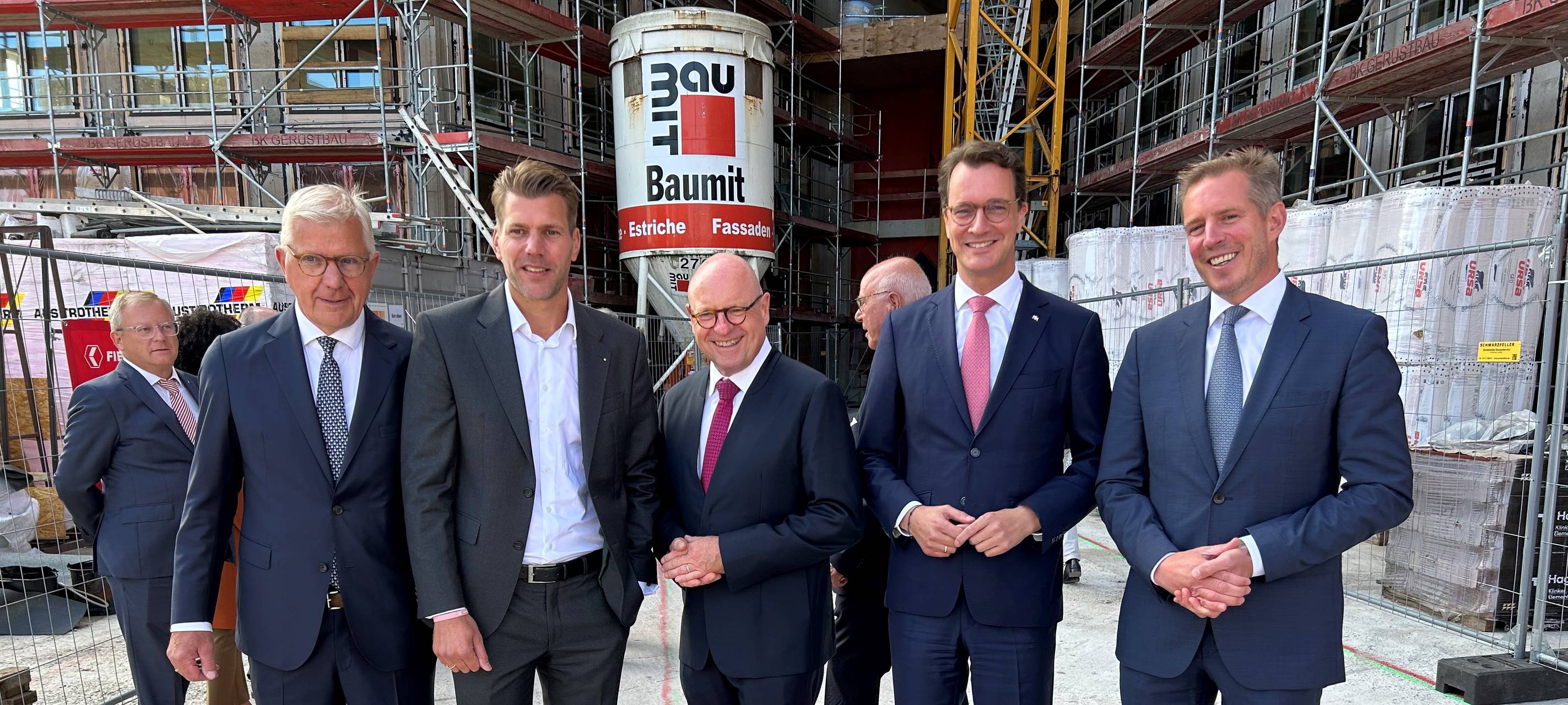 150 Jahre FIEGE: "Festlich, aber festes Schuhwerk"