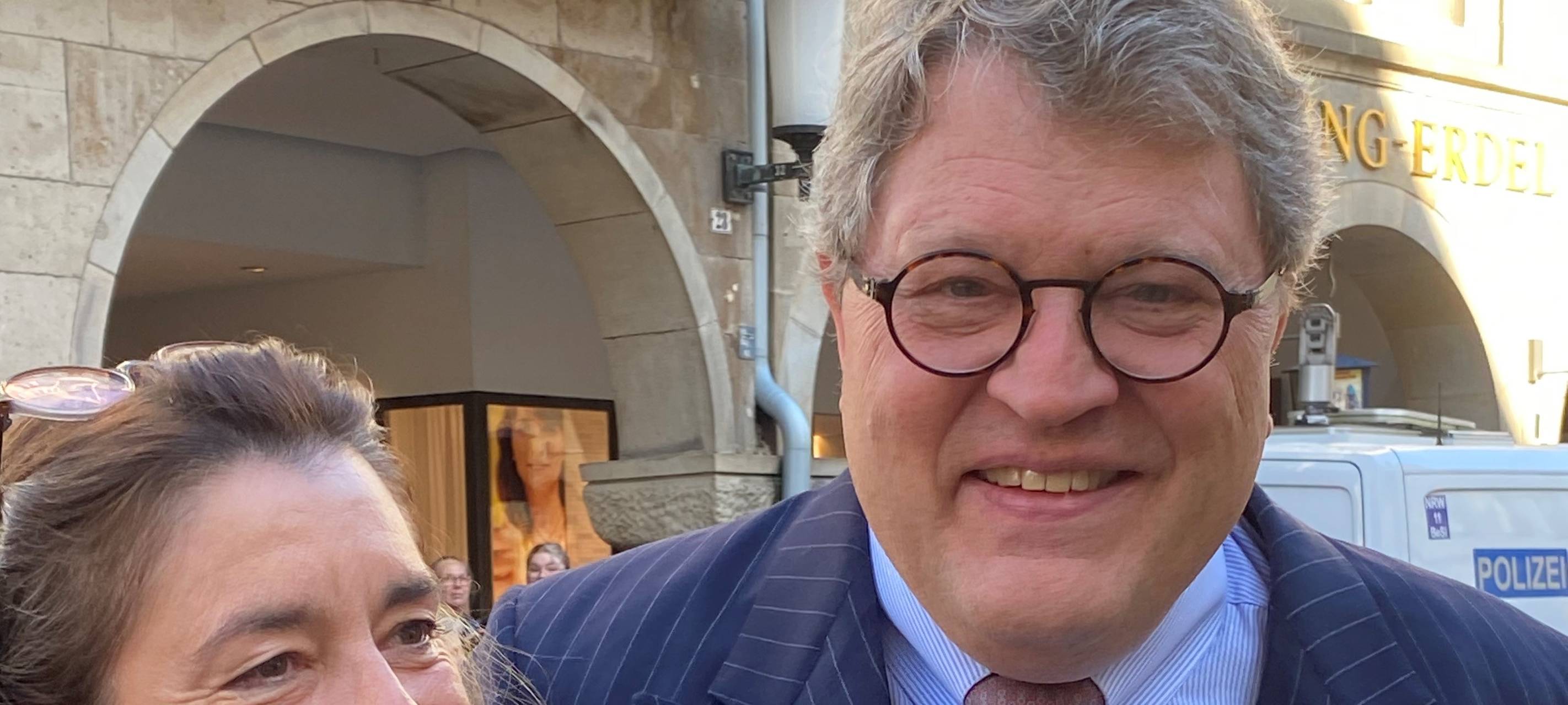 Friedenskonferenz im Rathaus