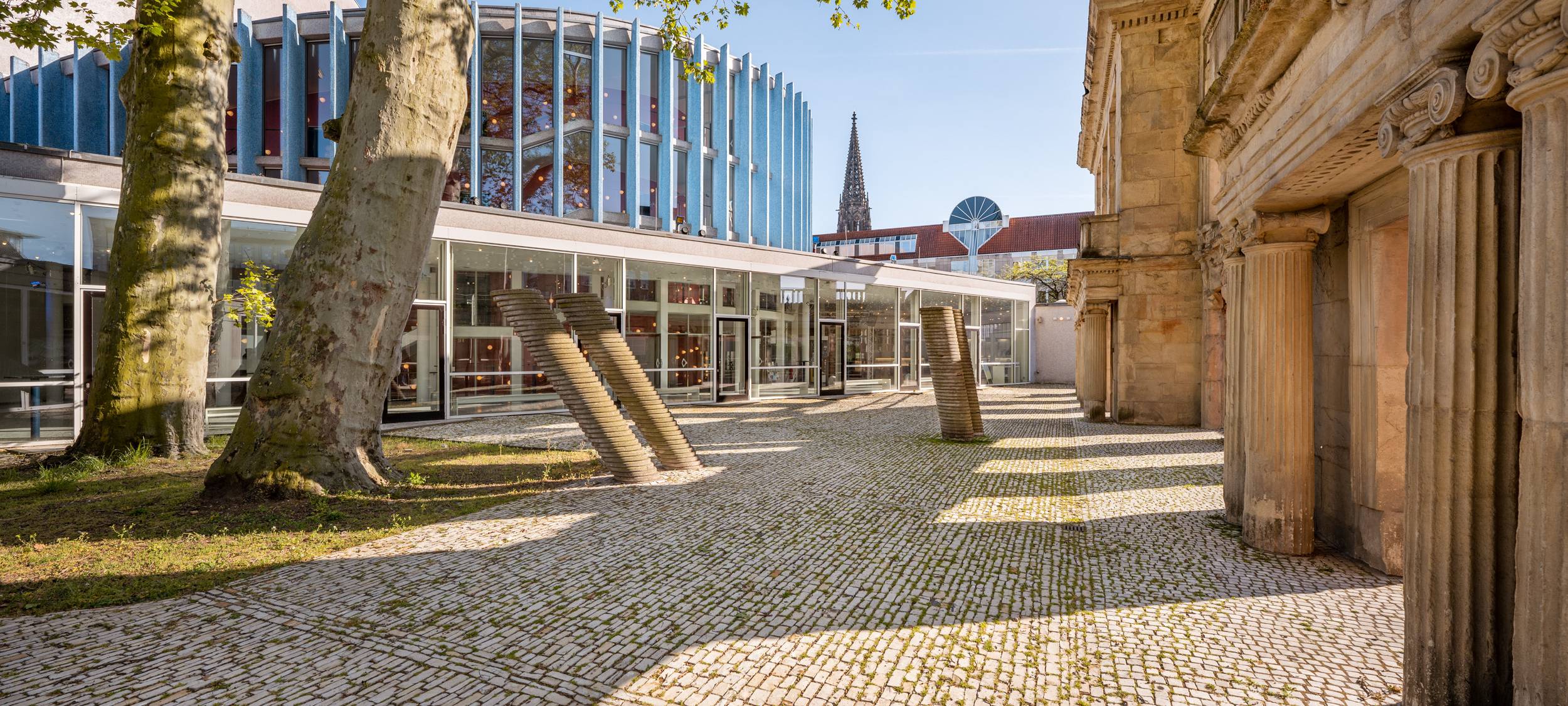 Friedensgipfel im Theater bereits ausgebucht