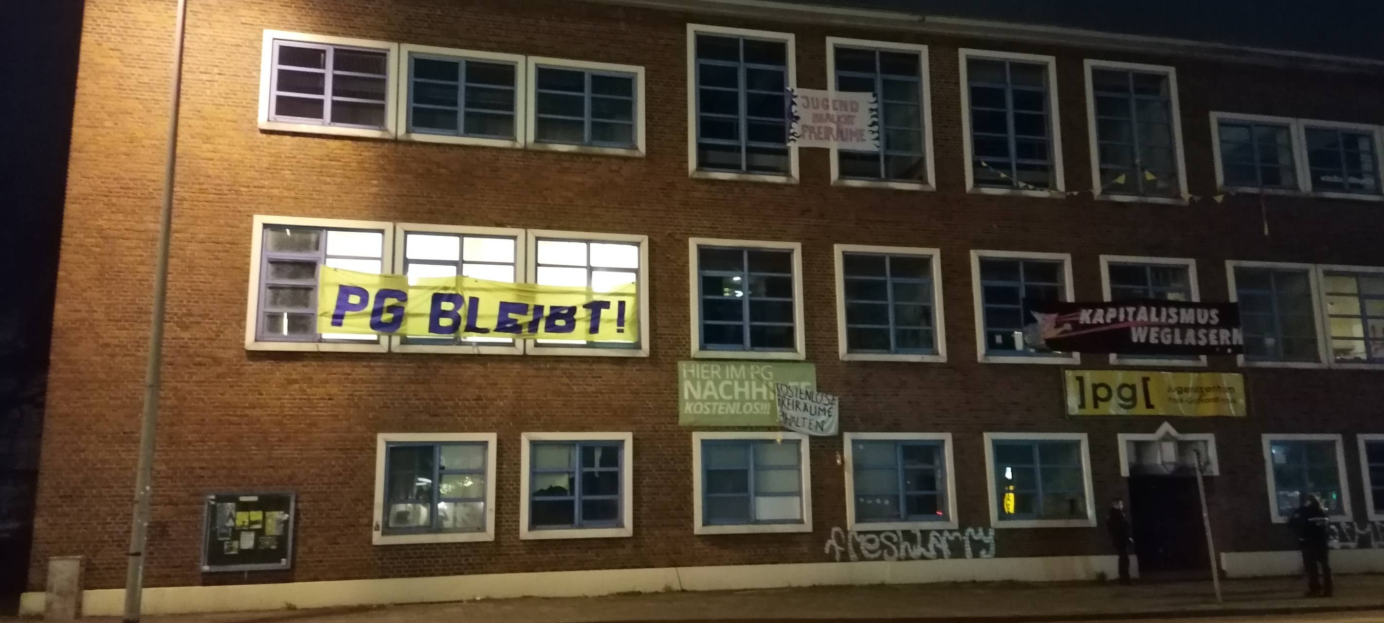 Paul-Gerhardt-Haus nach wie vor besetzt