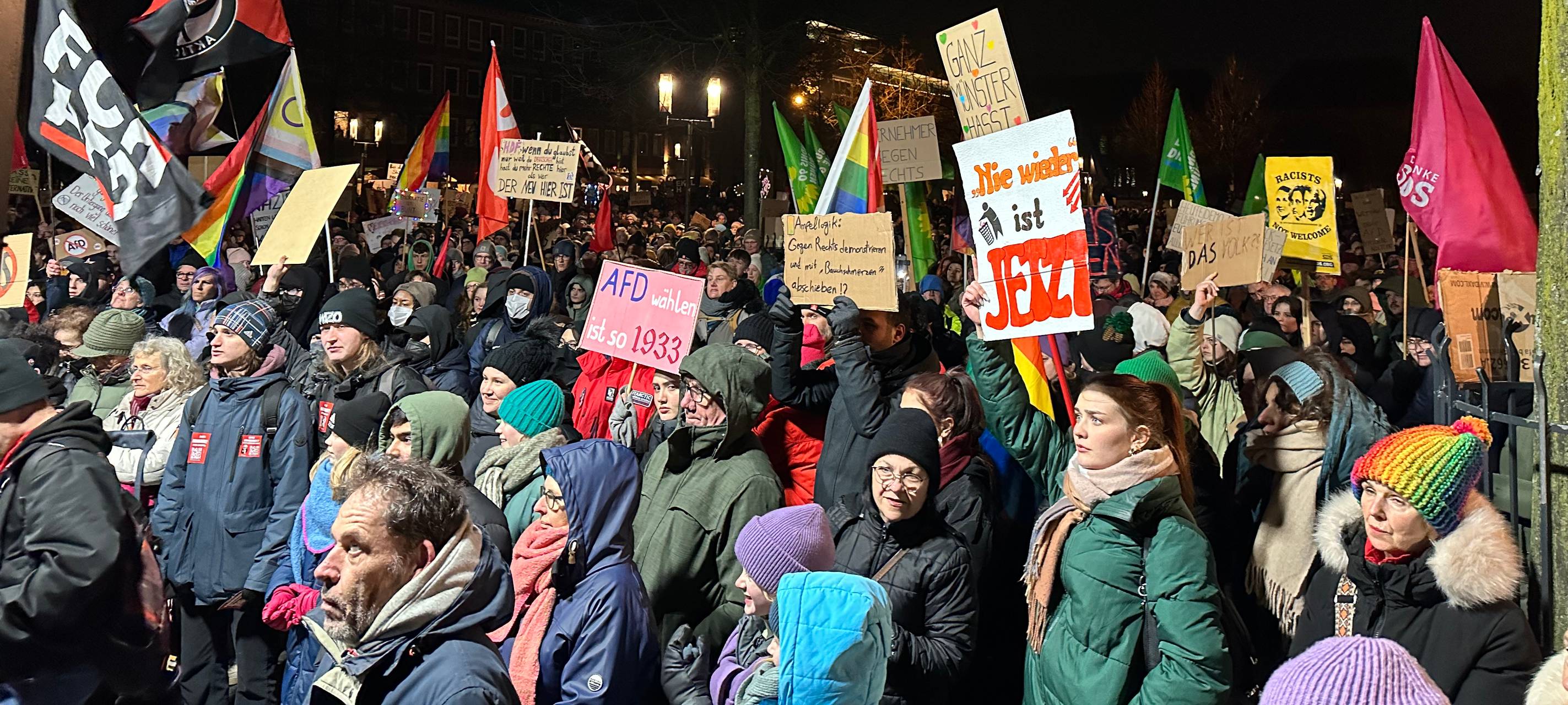 20.000 bei Demo gegen Rechts
