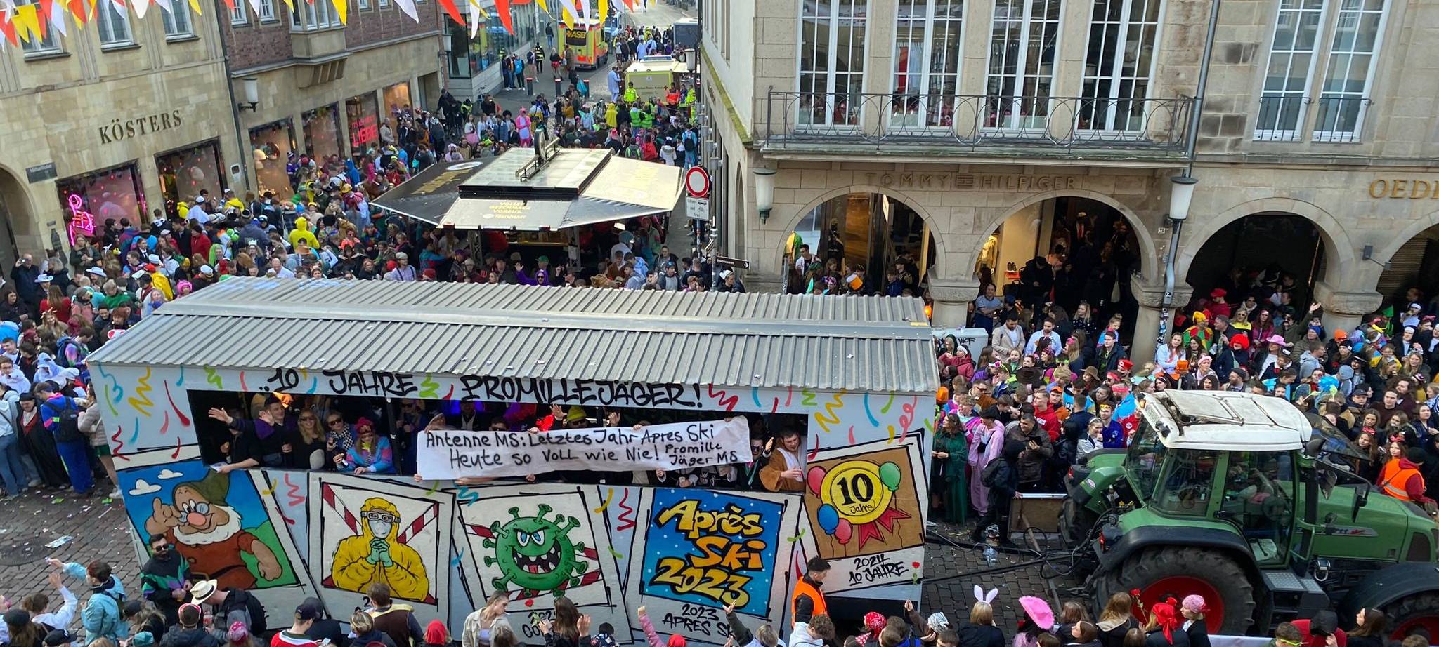 111.000 feiern beim Rosenmontagszug