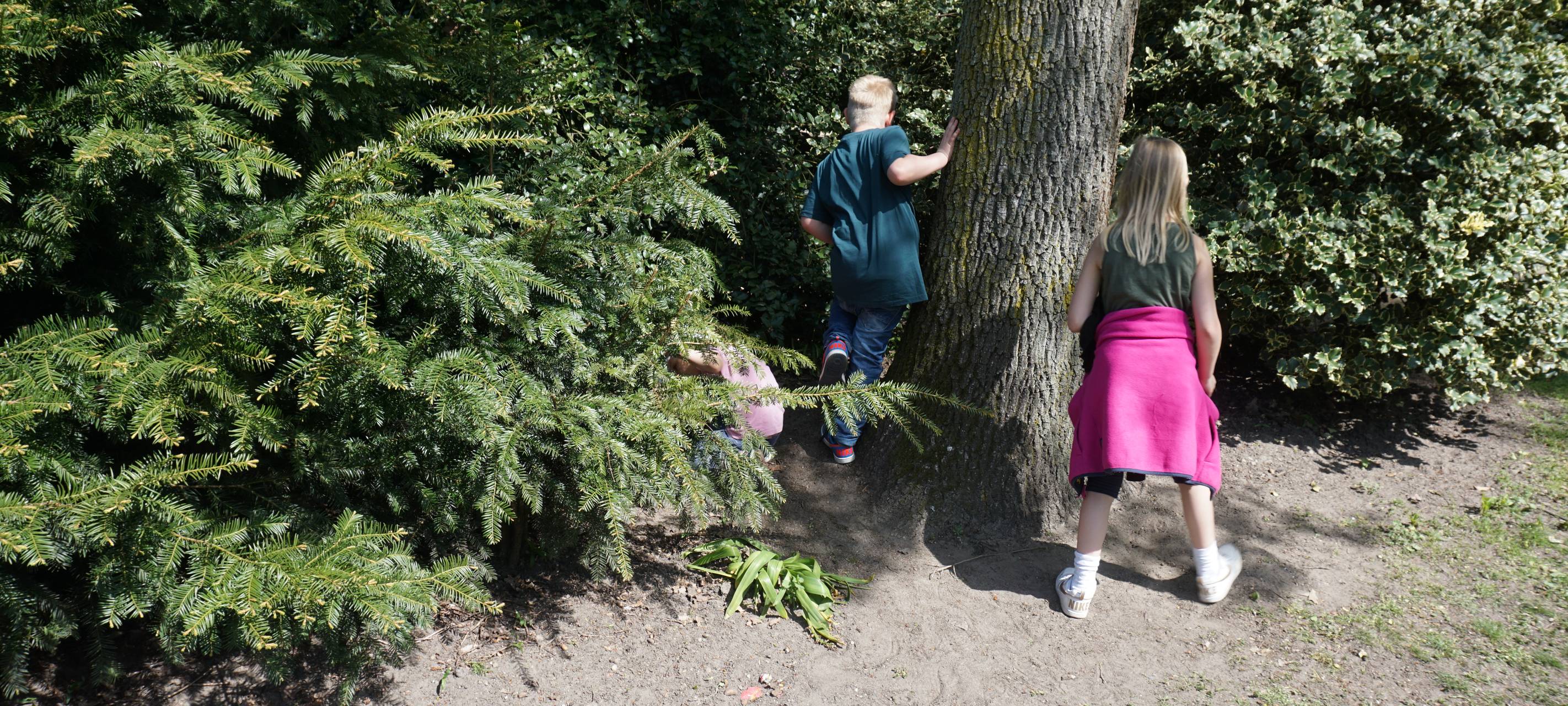 Die große Ostereiersuche im Schlossgarten