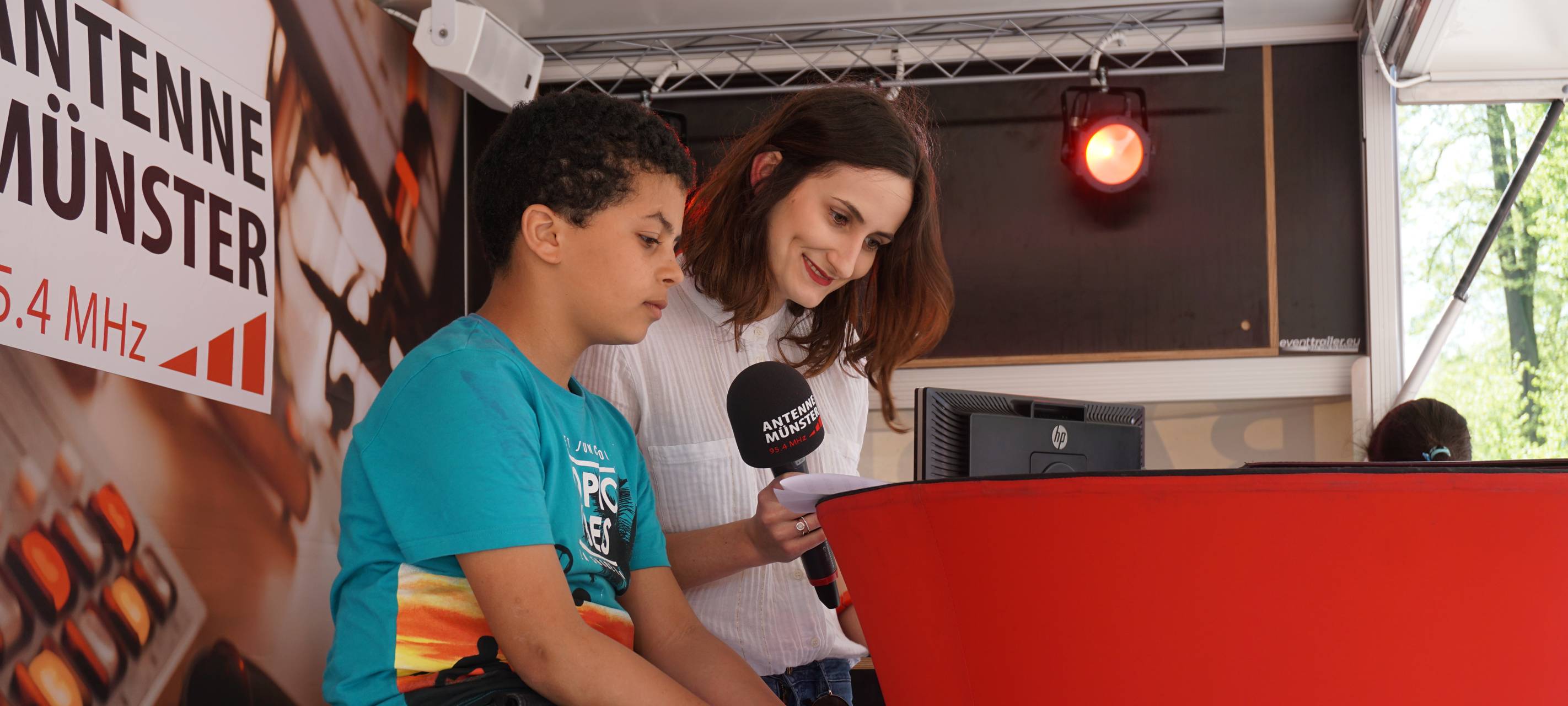 Die große Ostereiersuche im Schlossgarten