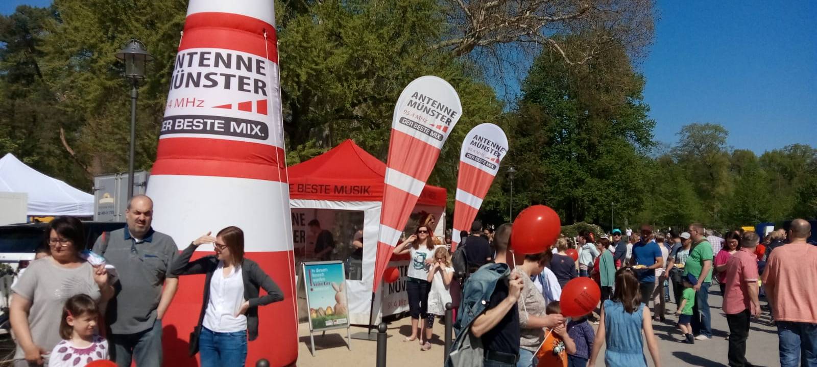 Die große Ostereiersuche im Schlossgarten