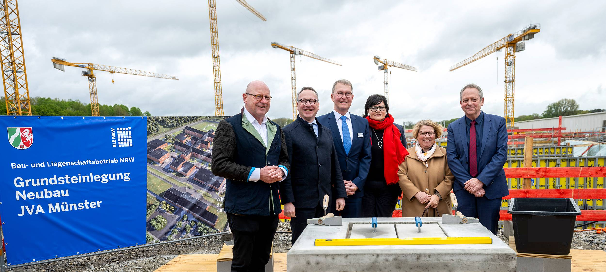 Grundsteinlegung fürs Gefängnis