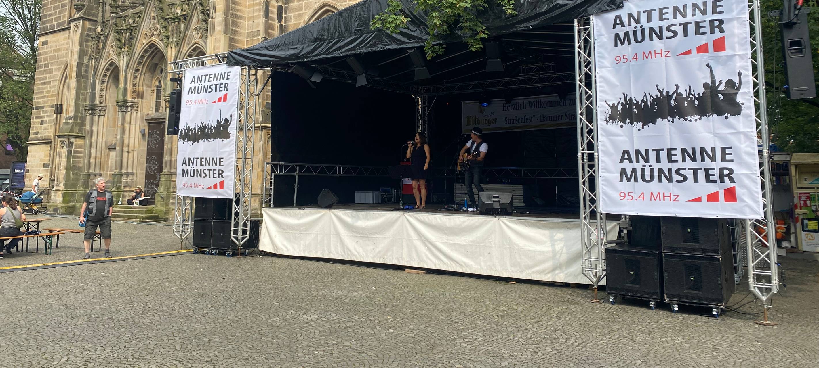 Tausende beim Straßenfest