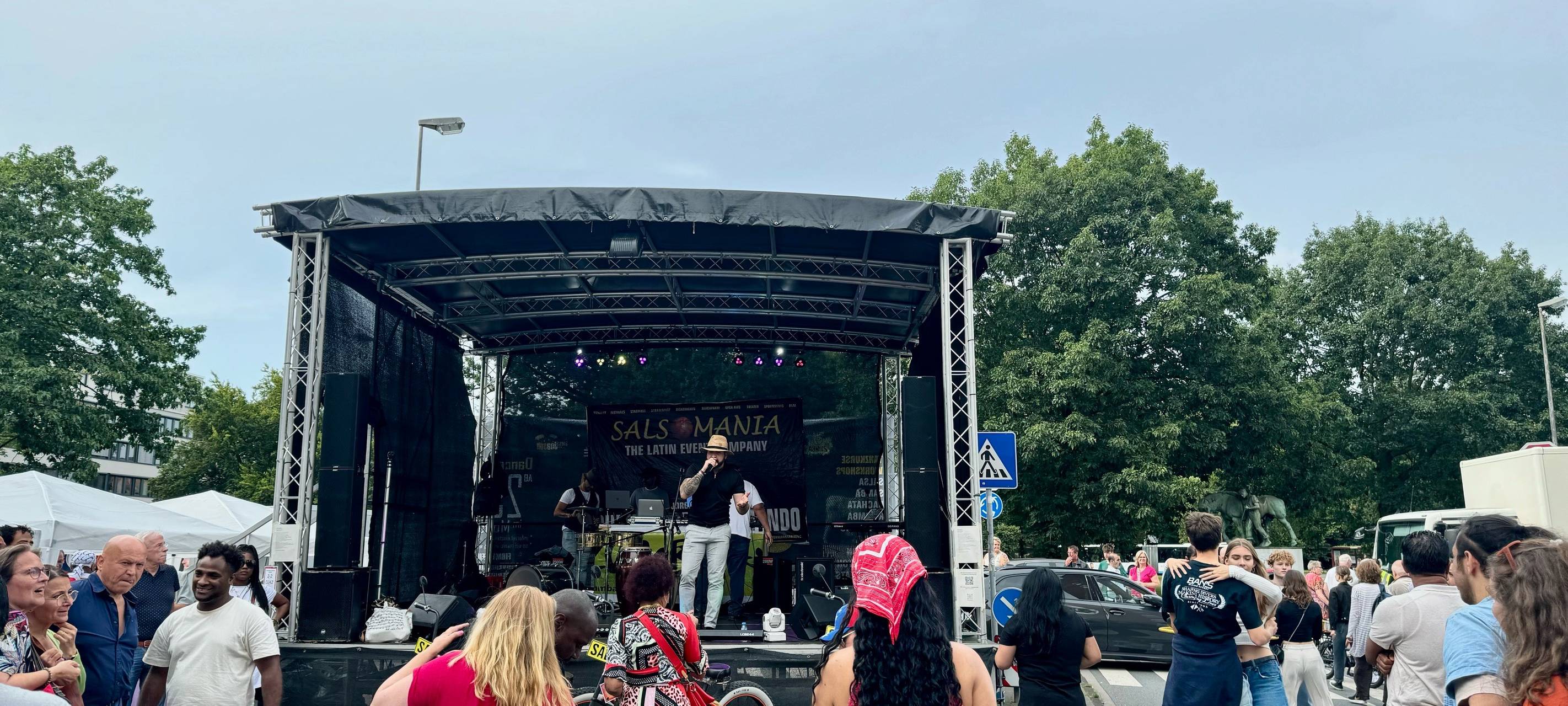 Tausende beim Straßenfest