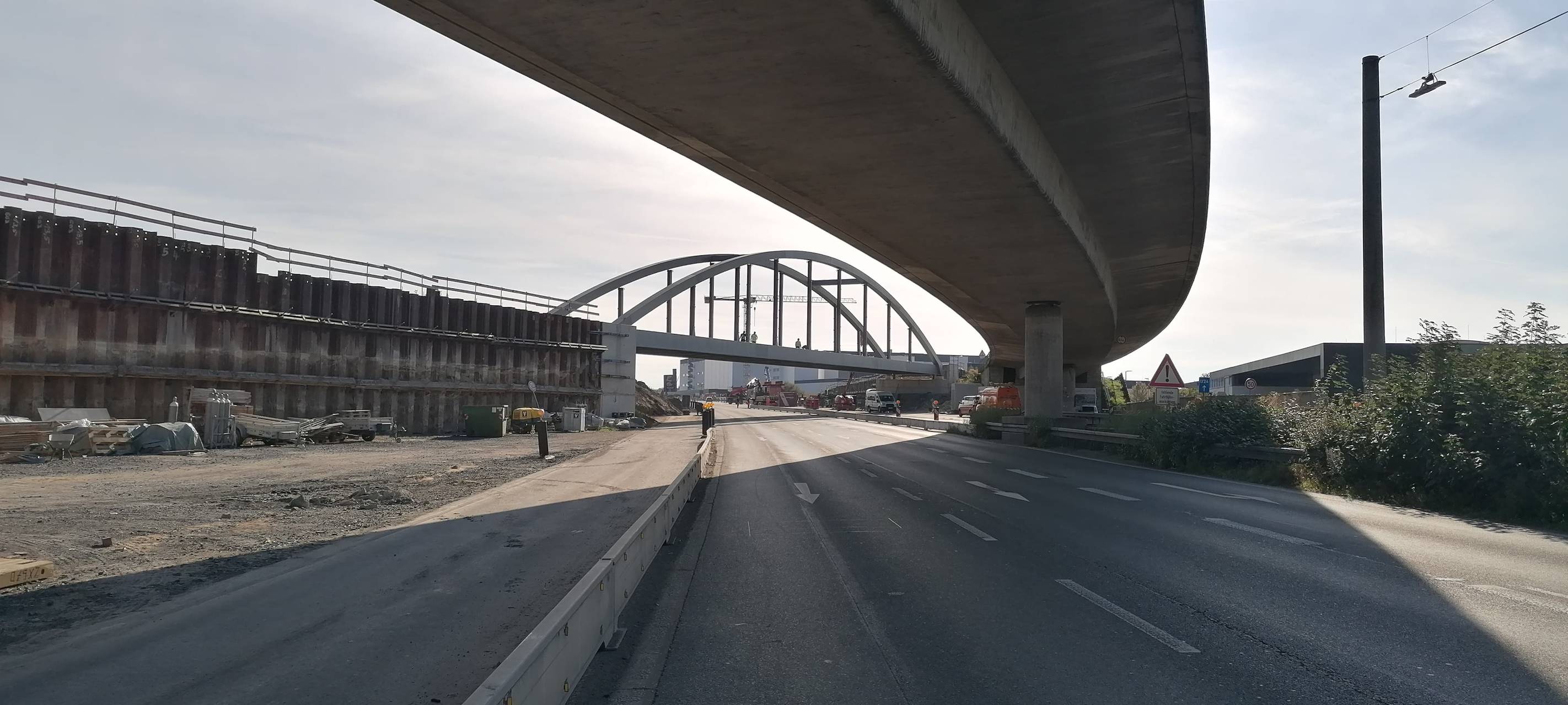 Abriss der alten Brückensockel