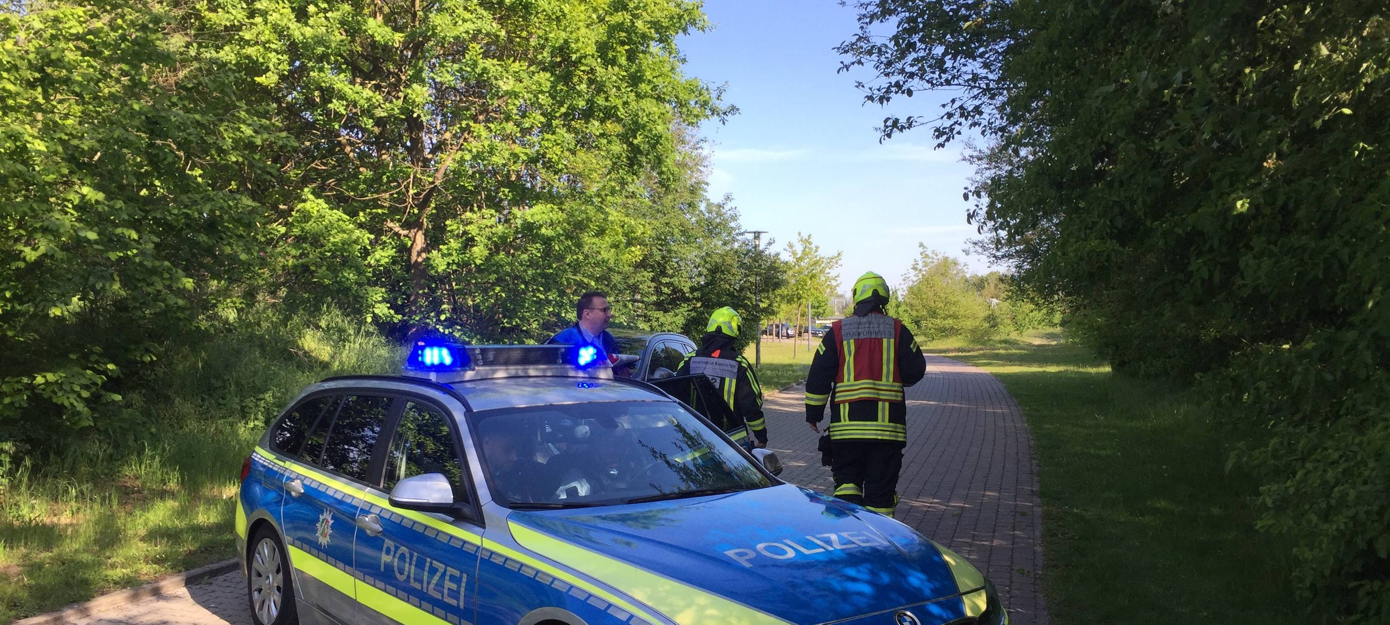 Polizei übt Verhalten bei einer Geiselnahme in der Forensik