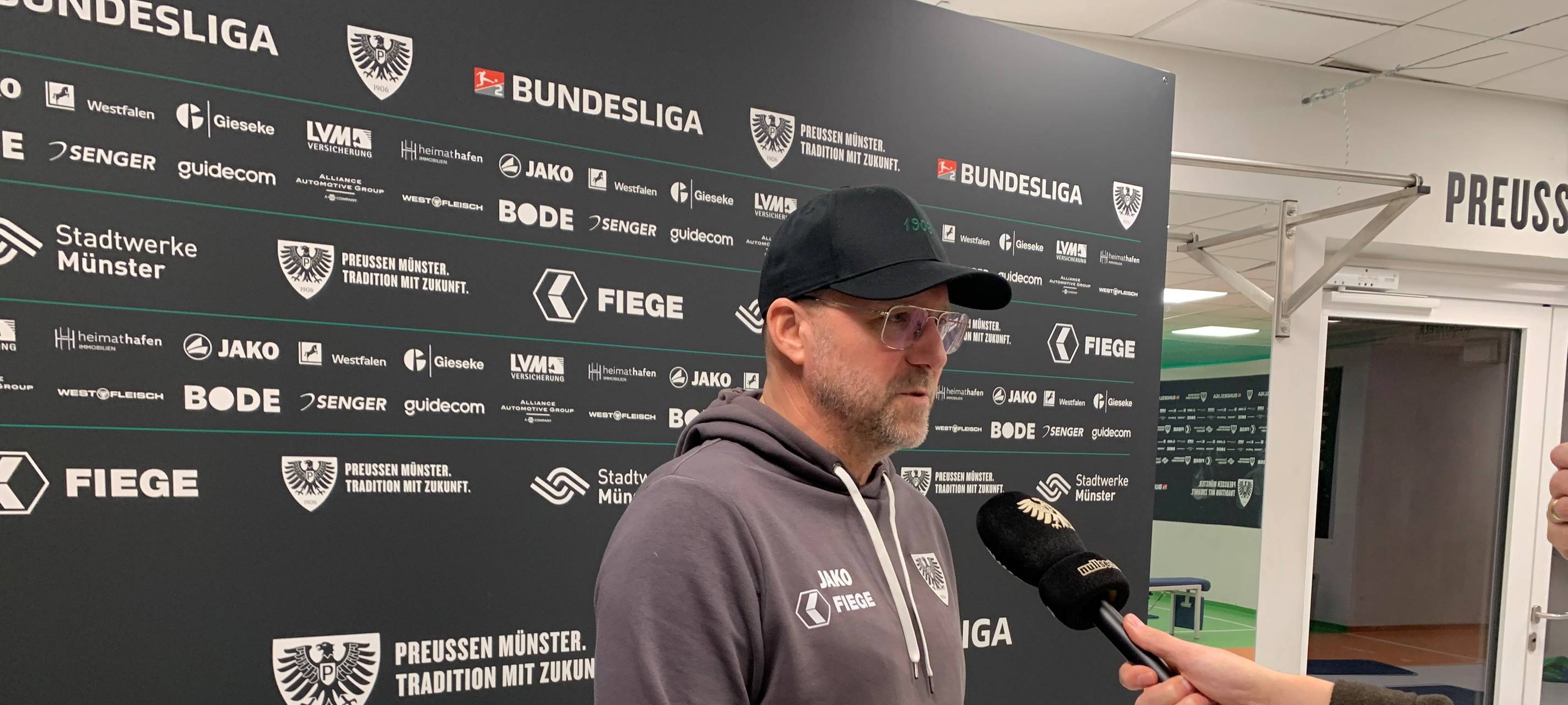 Preußen kämpfen im Olympiastadion