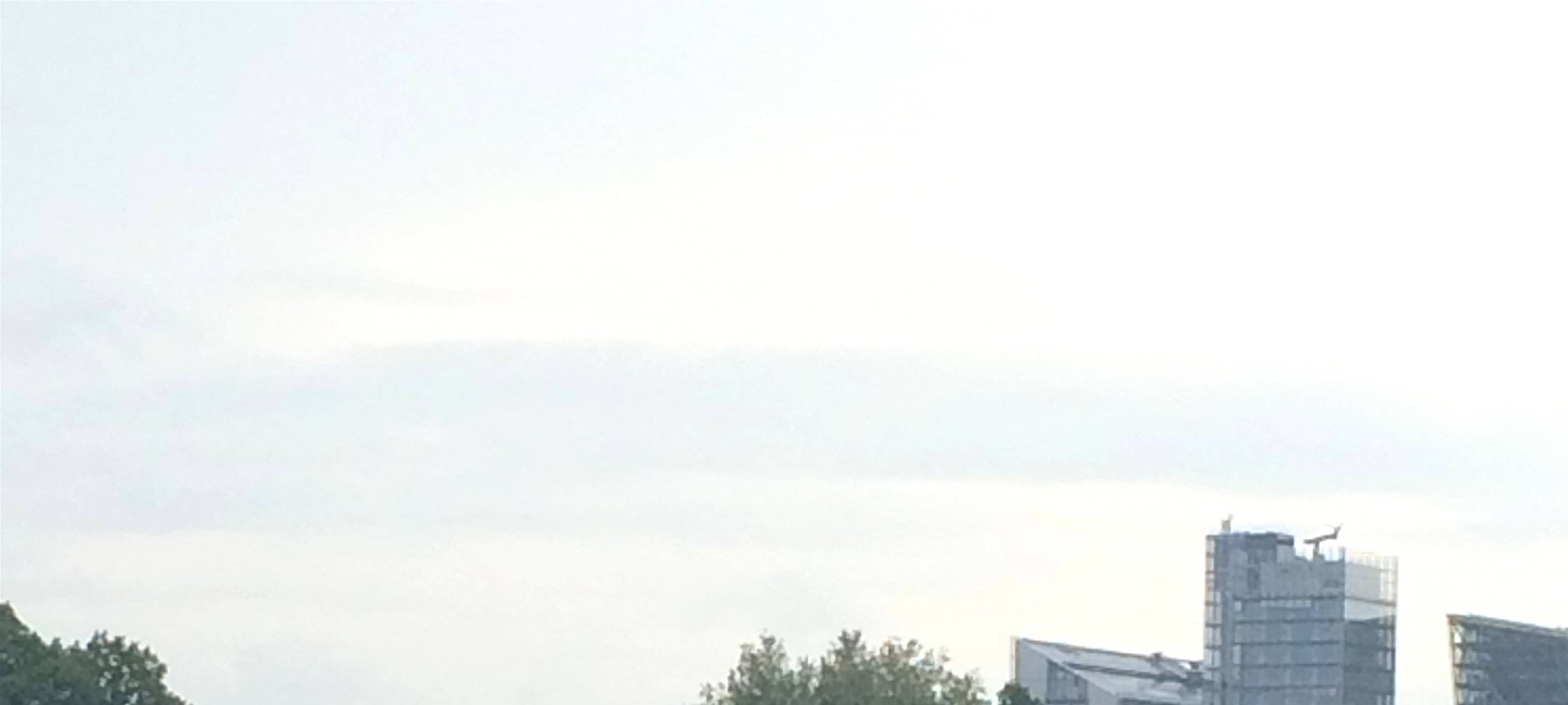 Das junge Mädchen und das Meer