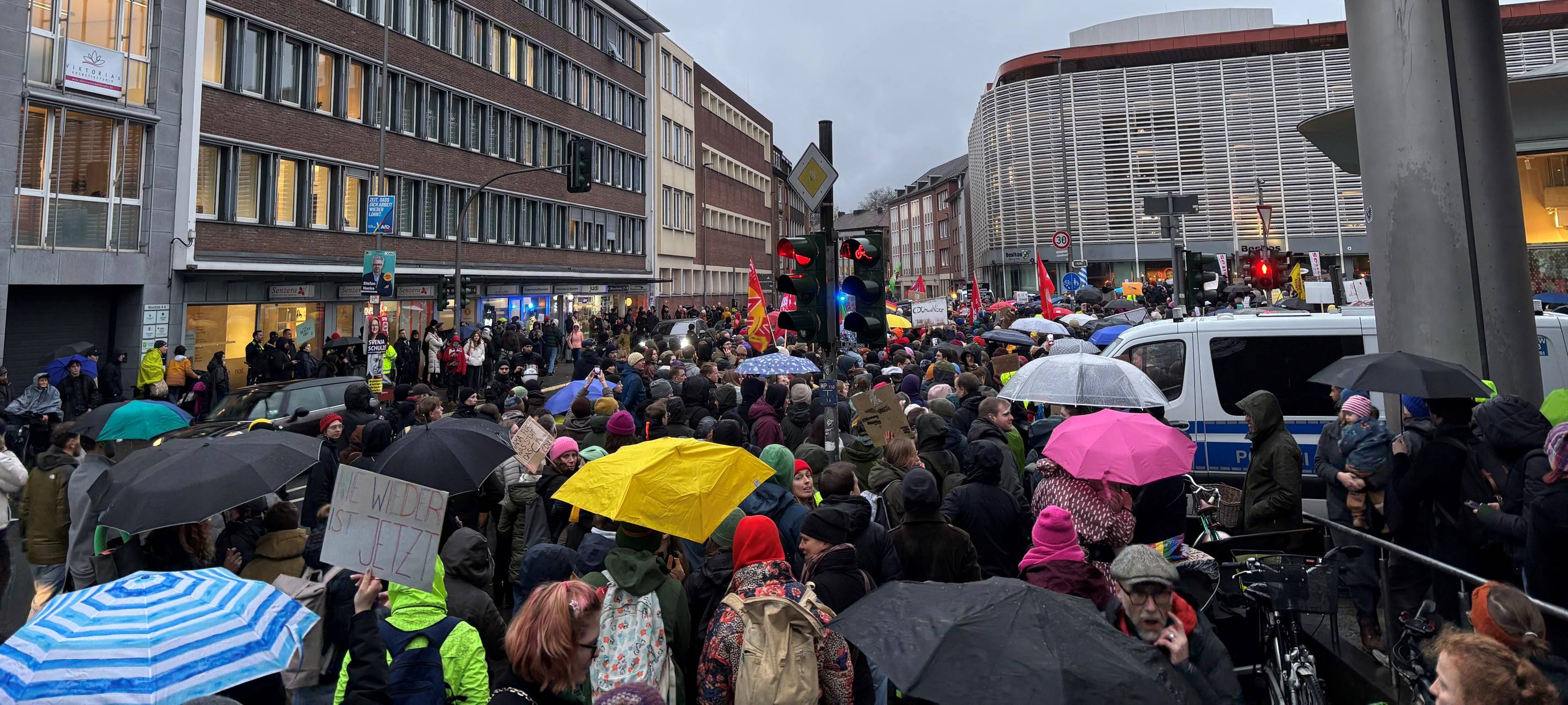 Demonstration vor CDU-Büro