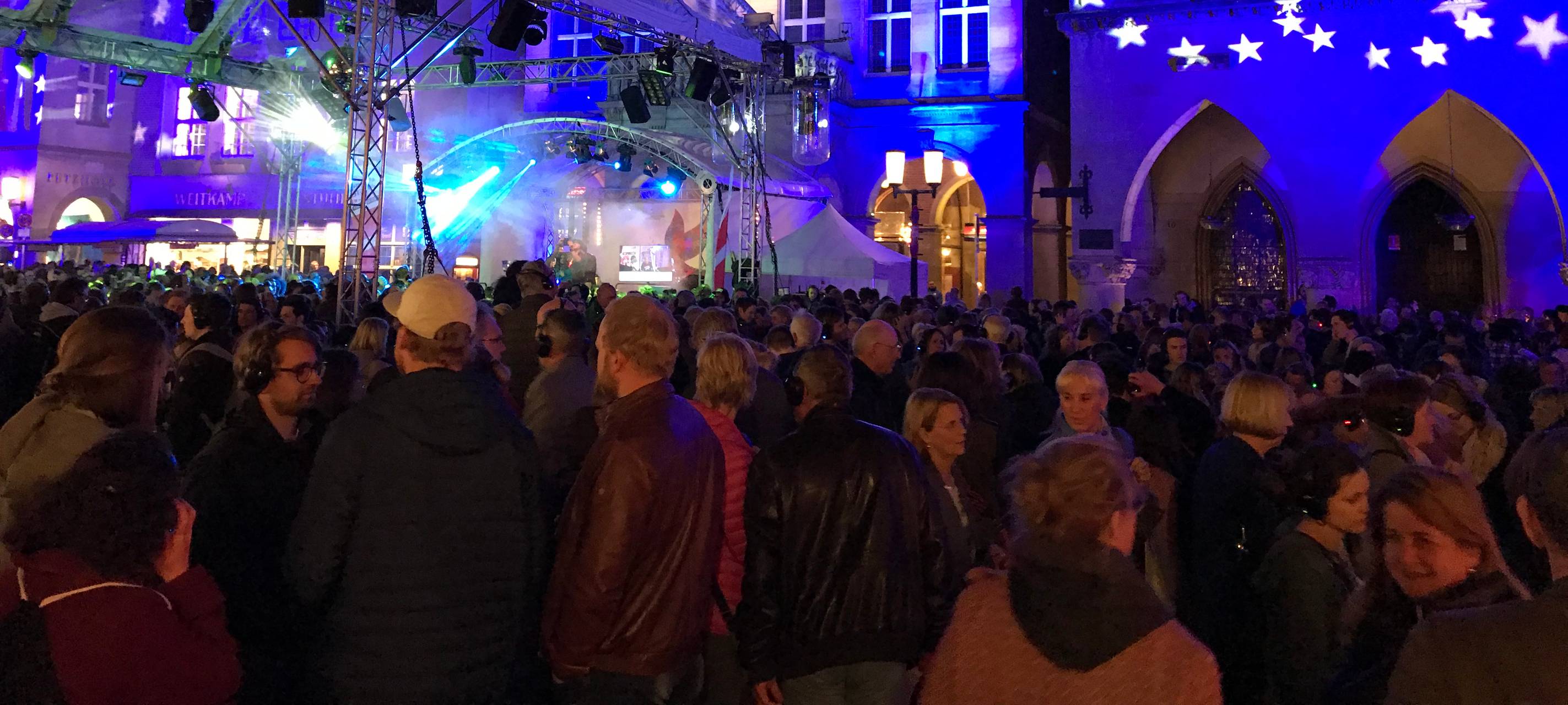 Münster for Europe: Kopfhörerparty auf dem Prinzipalmarkt