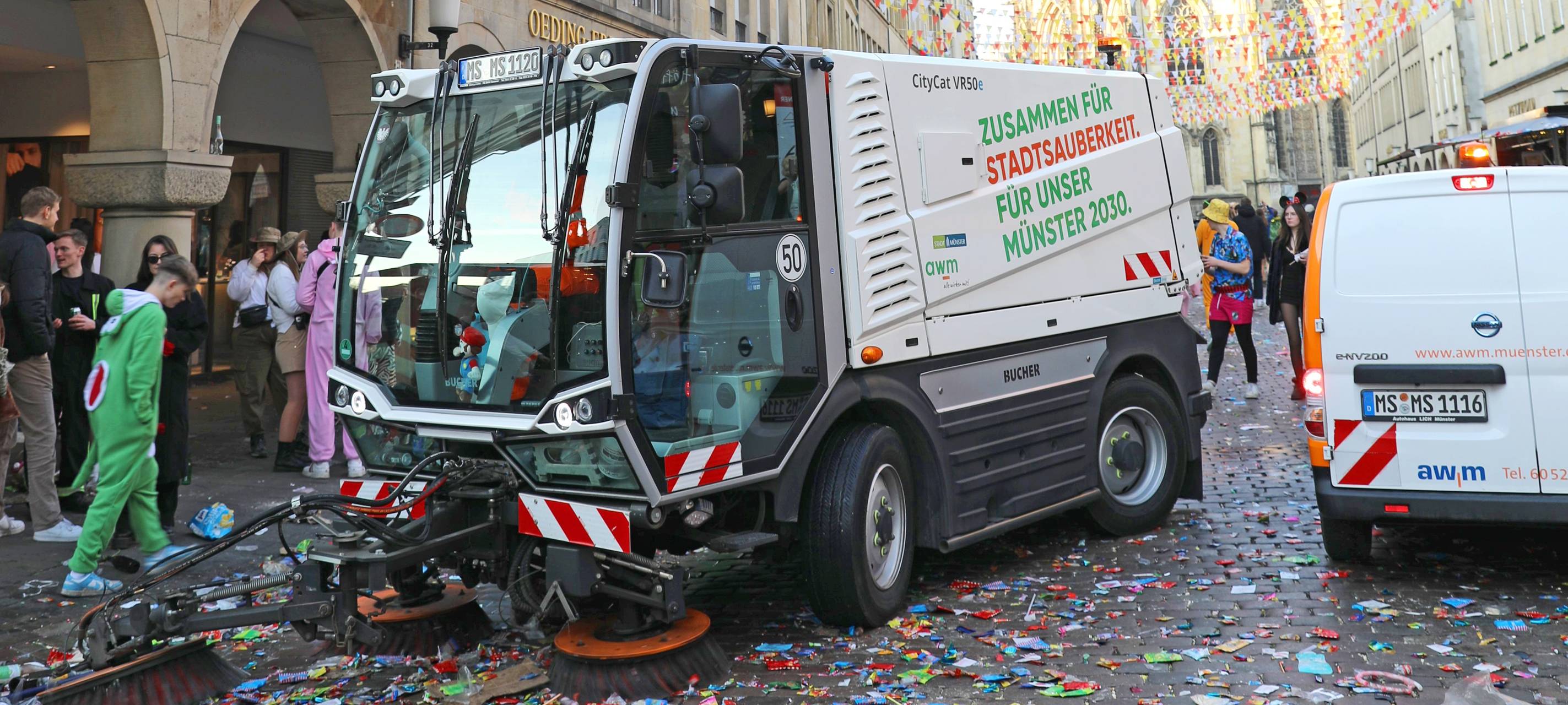 16 Tonnen Abfall am Rosenmontag