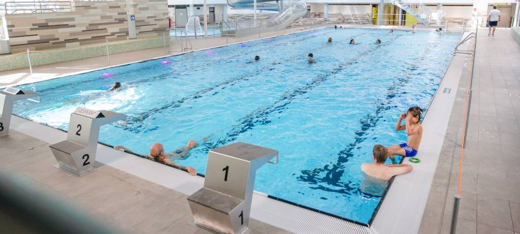 Das Hallenbad Kinderhaus von innen.