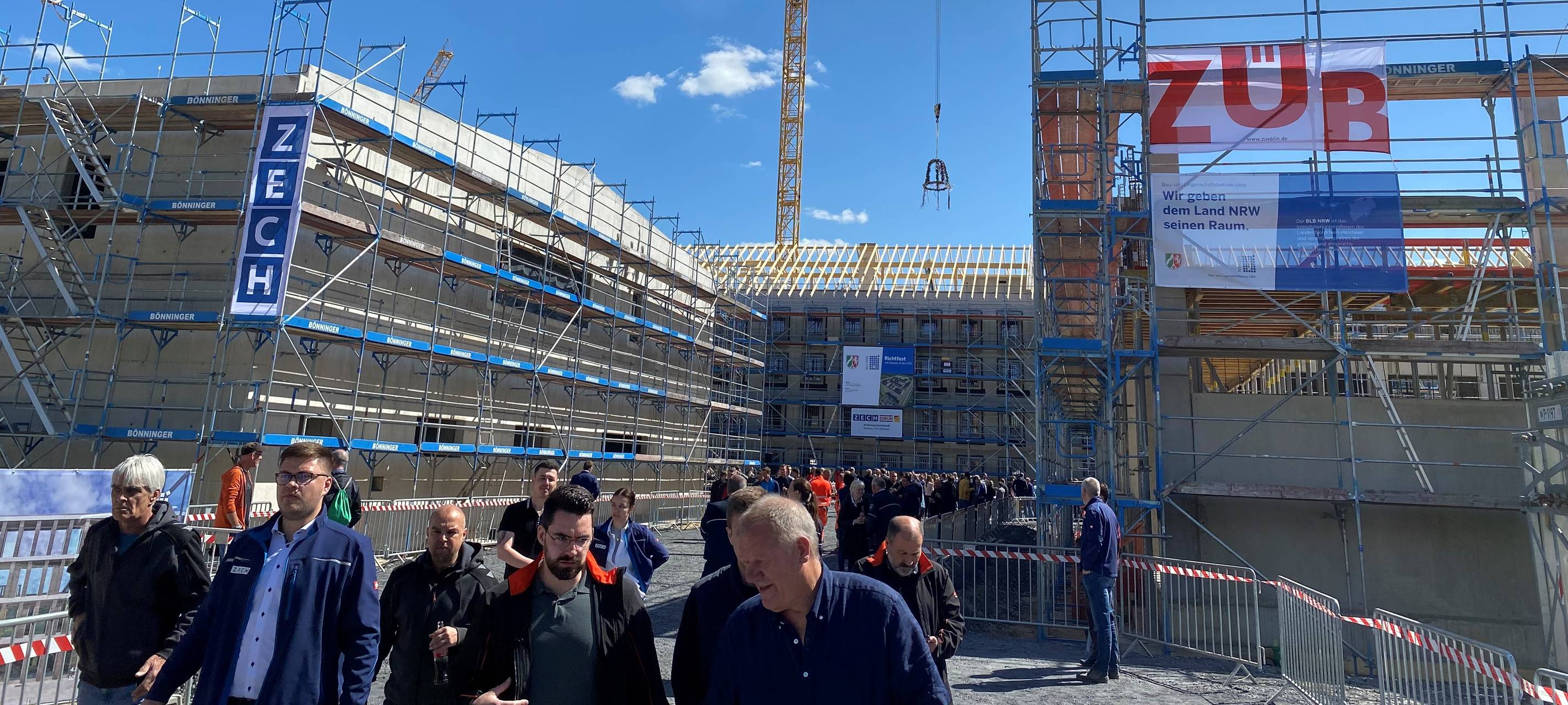 Richtfest im neuen Gefängnis