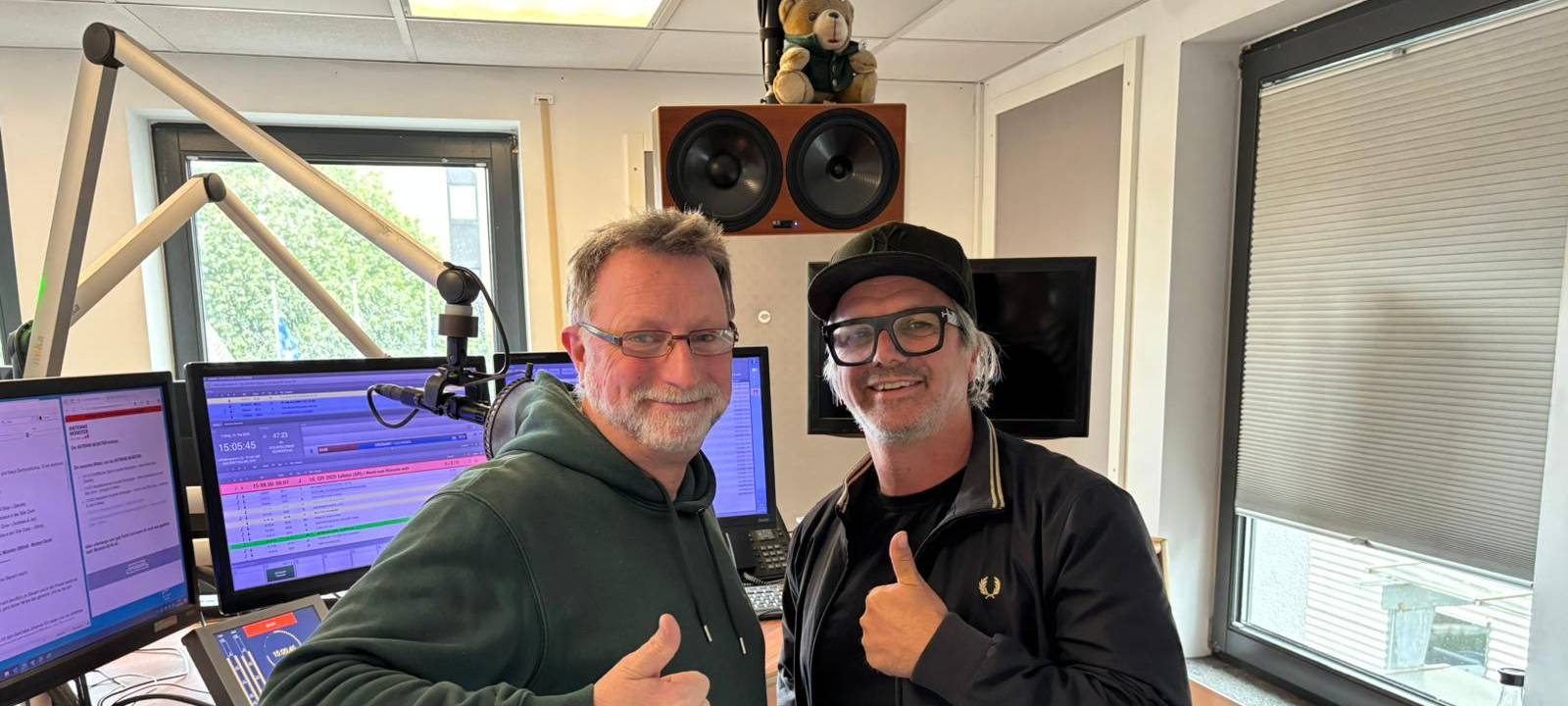 ANTENNE MÜNSTER-Nachmittagsmoderator Matthias Kamps hat Sänger Henning Wehland zu Gast.