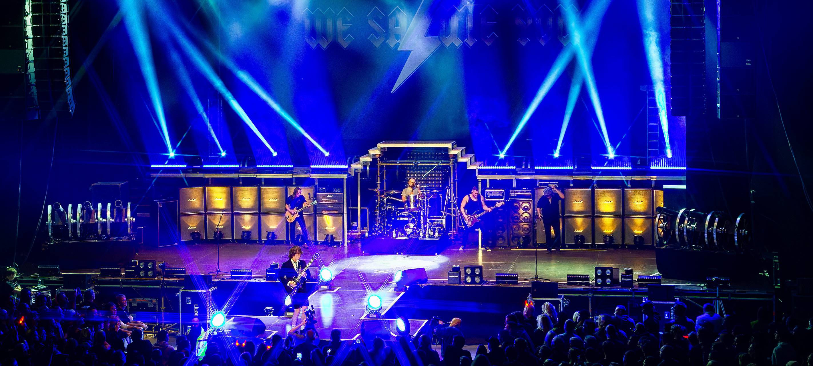 "We salute you" gilt als weltweit größte AC/DC-Tribute-Shows.