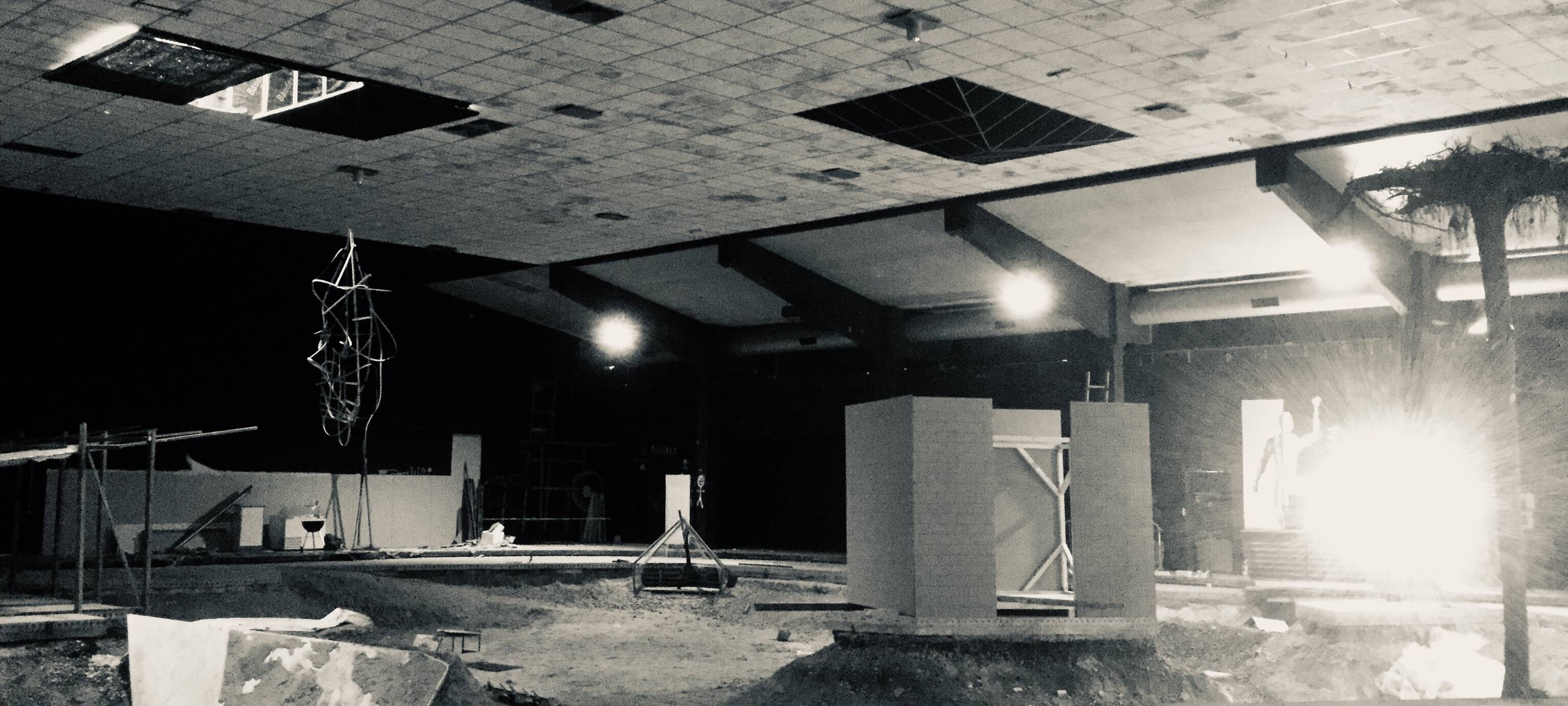 "Reichtum und heißes Wasser für alle" in der Eissporthalle