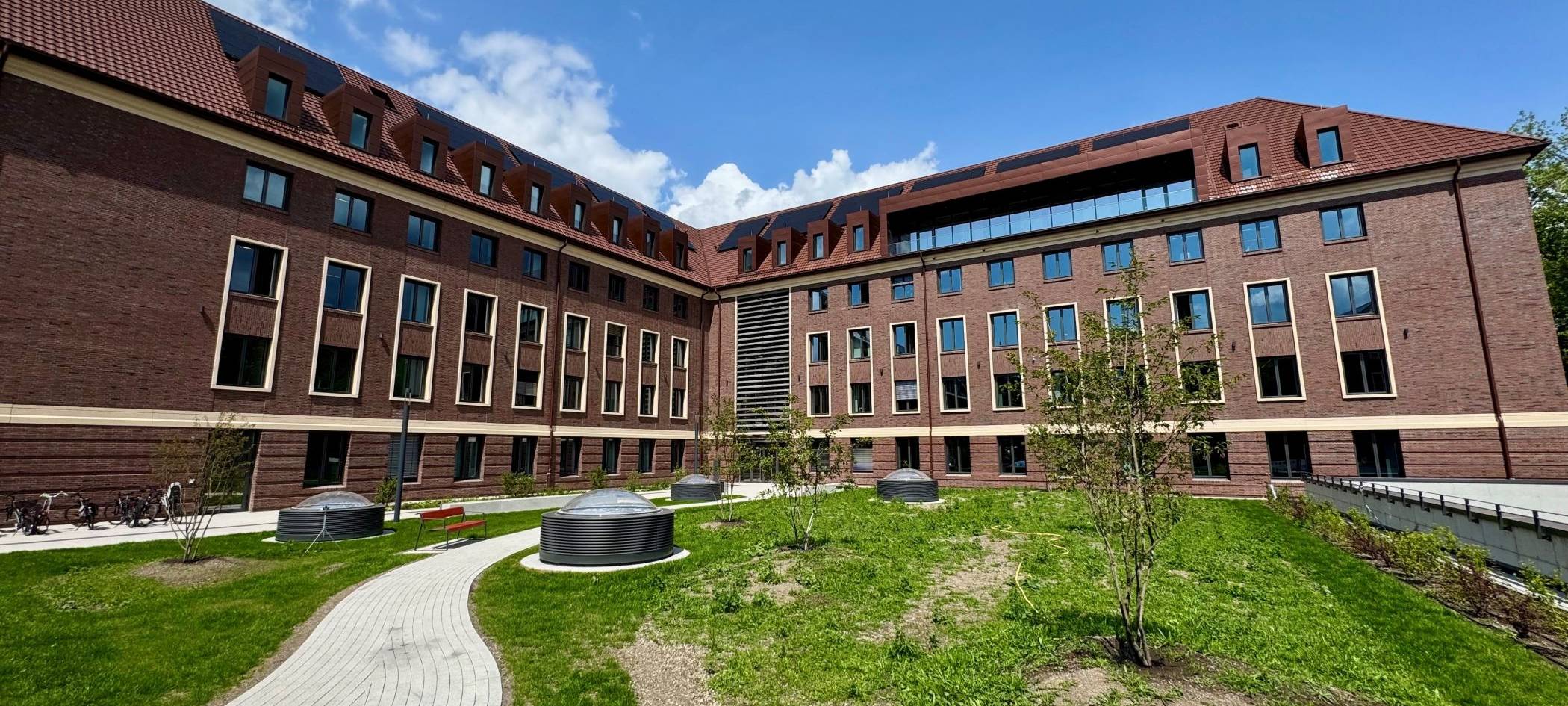 Ein großes neues Gebäude in Münster.